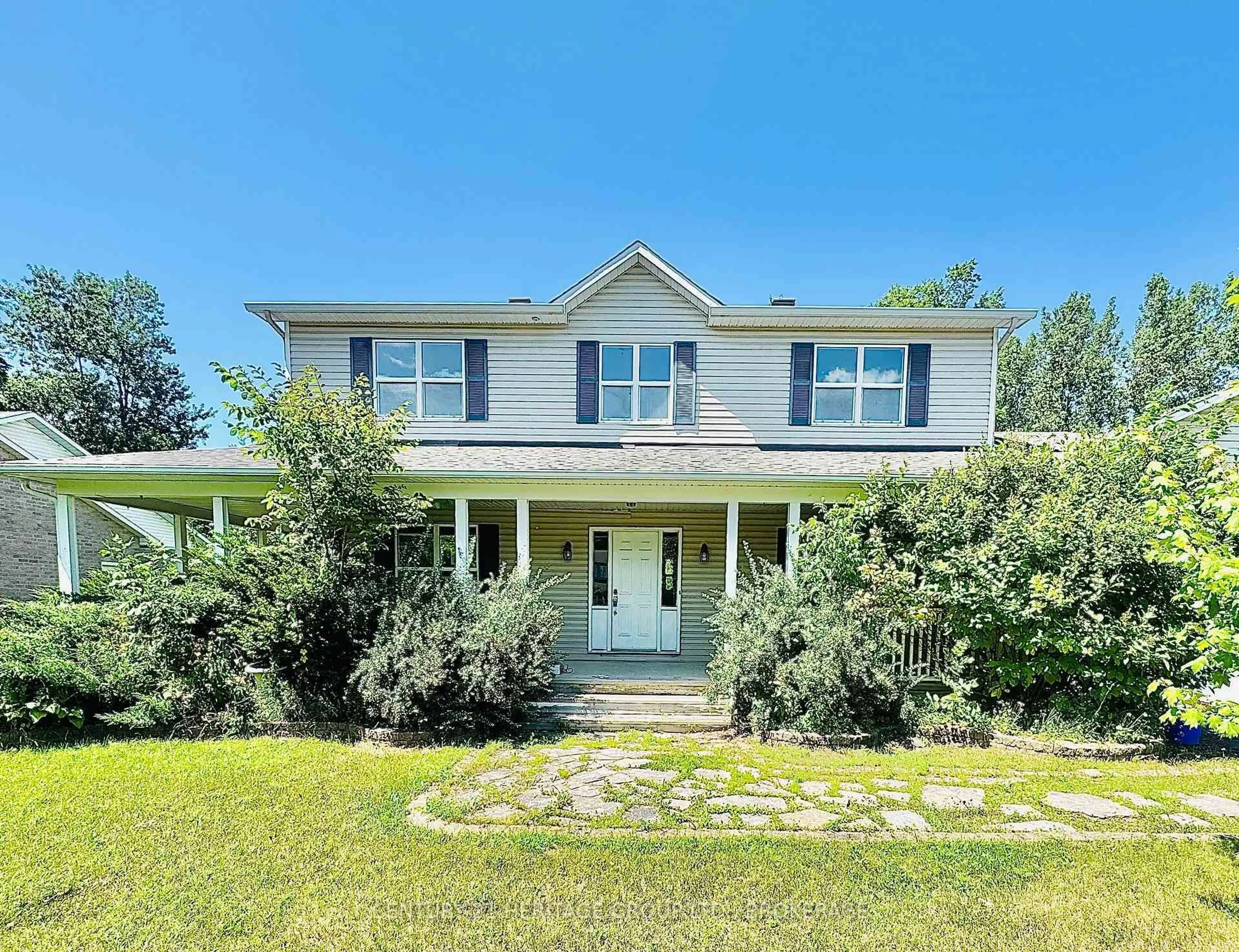 A pic from outside/outdoor area/front of a property/back of a property/a pic from drone, unknown for 1569 Shauna Cres, Ottawa Ontario K4P 1M8