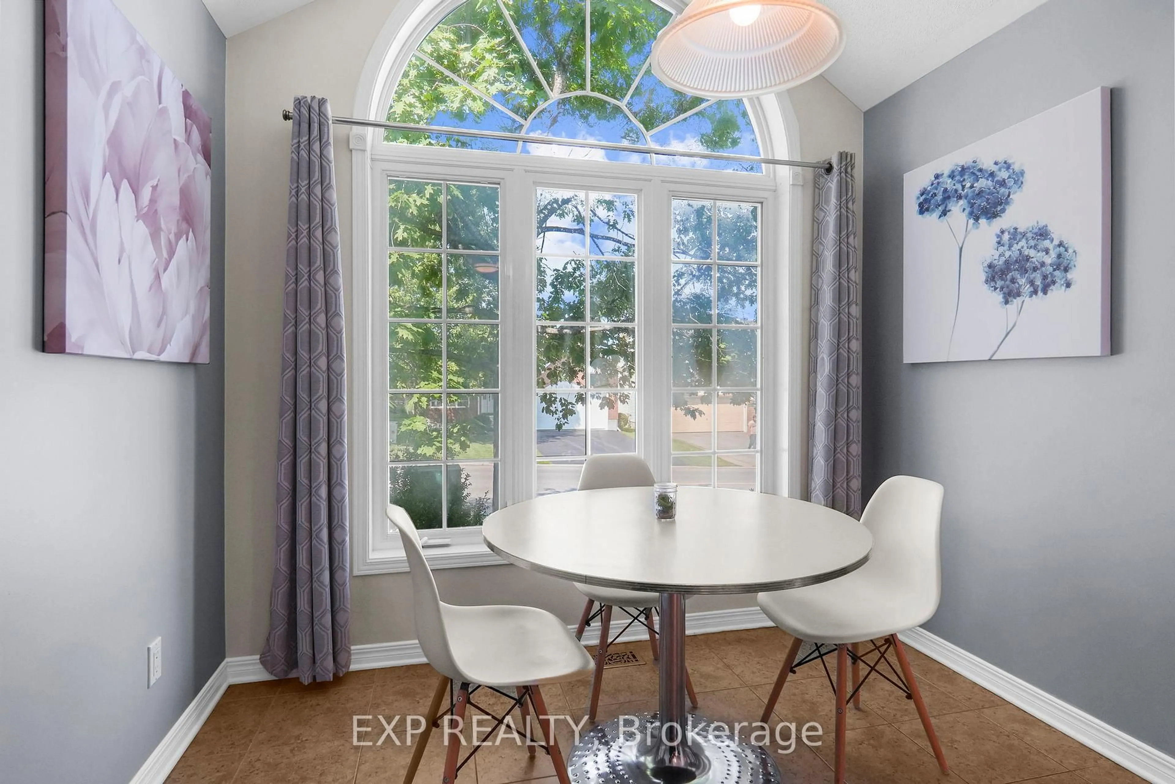 Dining room, unknown for 114 ECHOWOODS Ave, Ottawa Ontario K2S 2E7