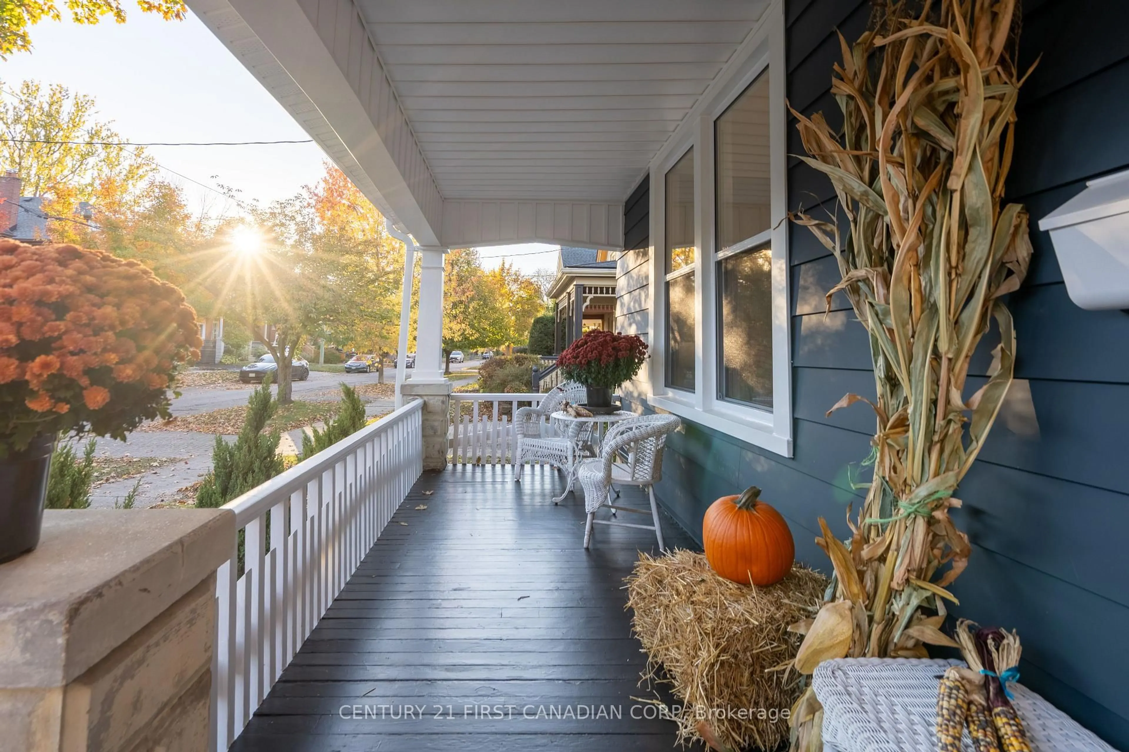 Patio, street for 46 Victor St, London South Ontario N6C 1B7
