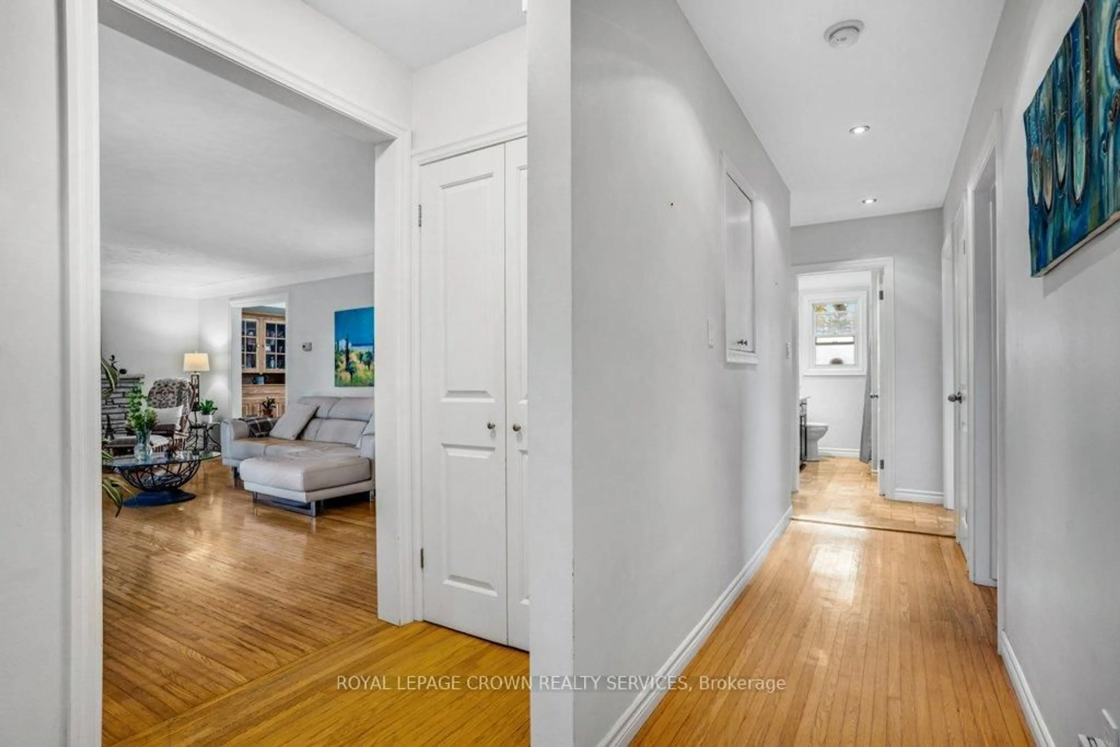 Indoor entryway for 14 Wilson Ave, Brant Ontario N0E 1A0