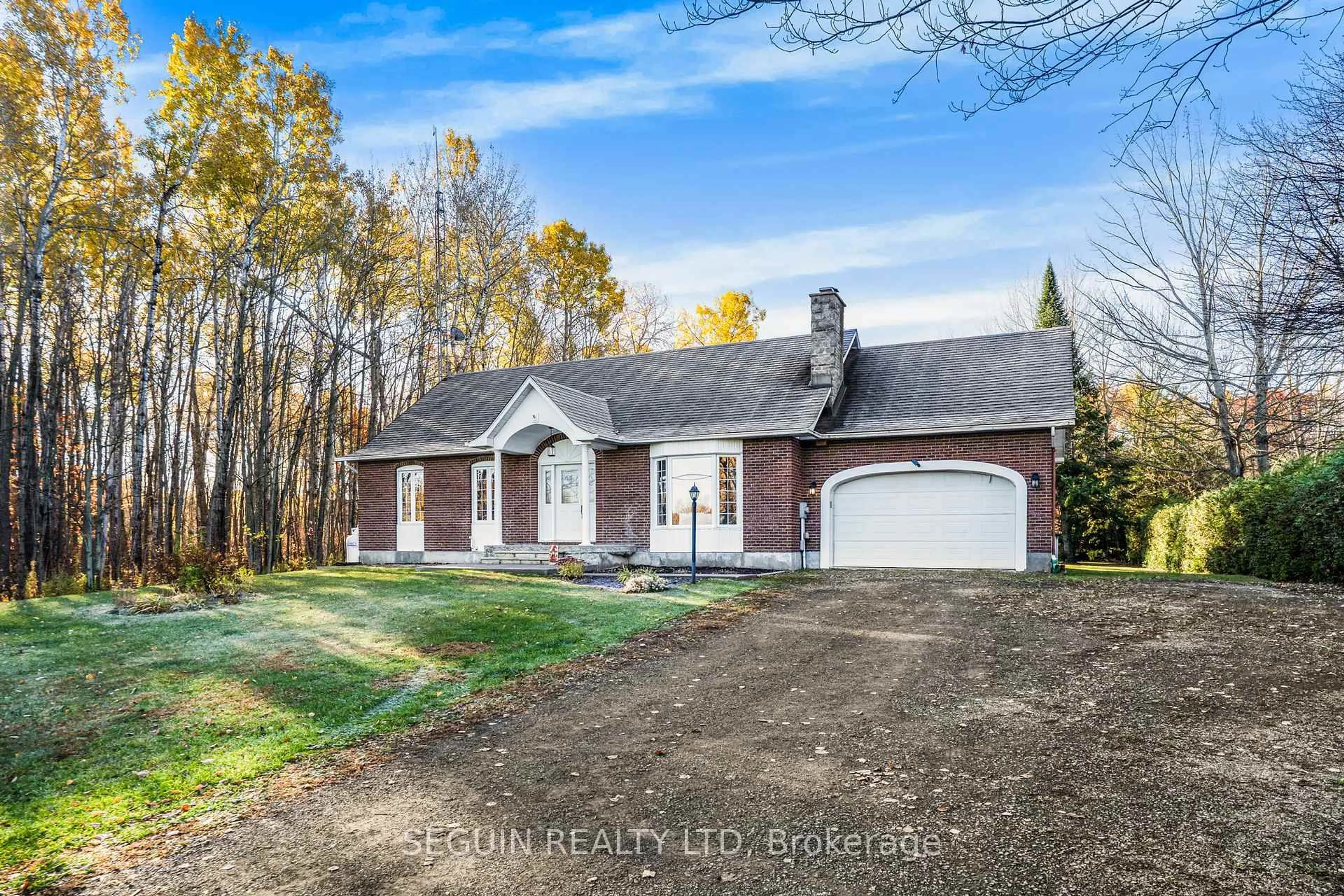 Home with brick exterior material, street for 3358 Pattee Rd, East Hawkesbury Ontario K6A 2R2