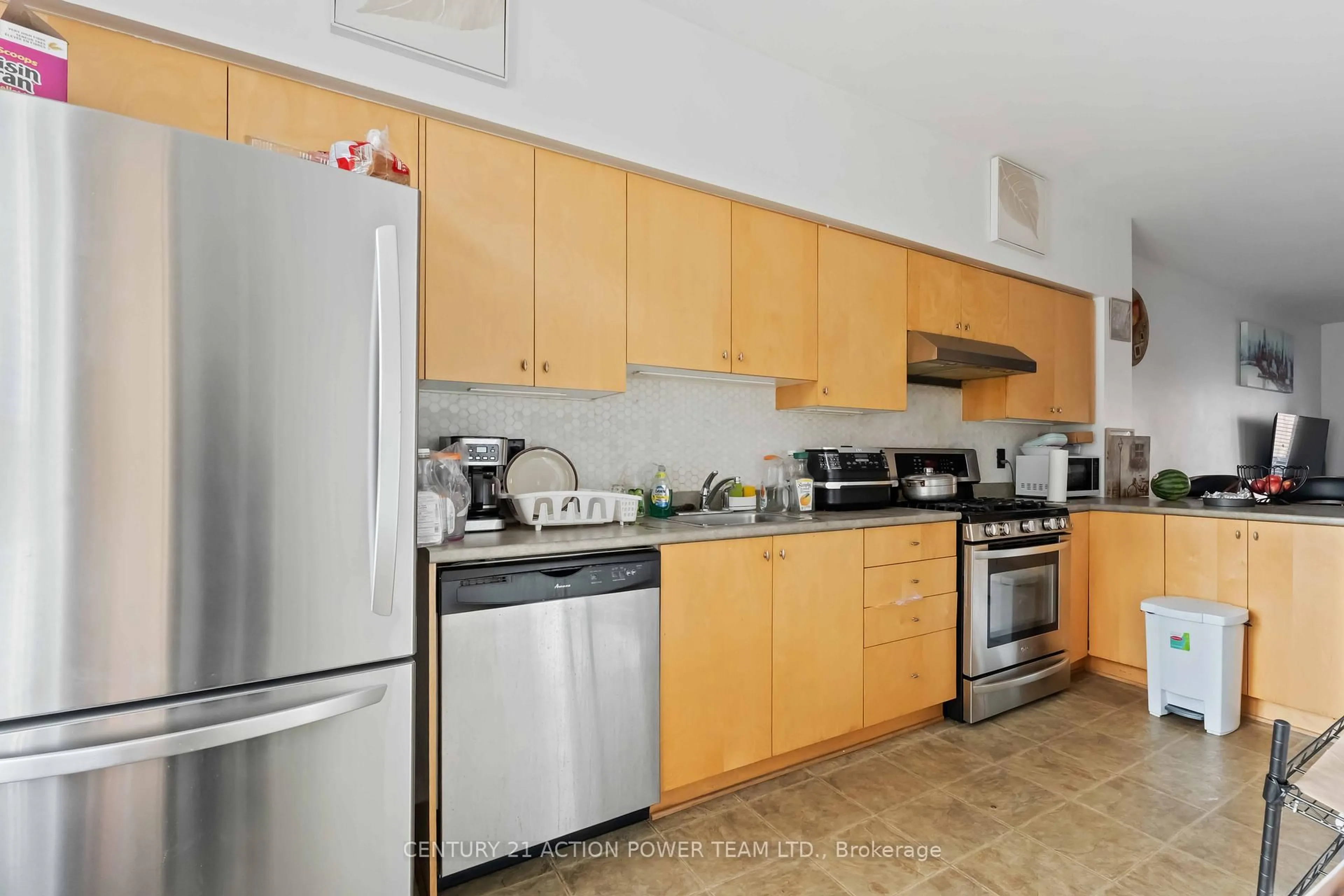 Standard kitchen, unknown for 799 Montreal Rd #28, Ottawa Ontario K1K 0S9