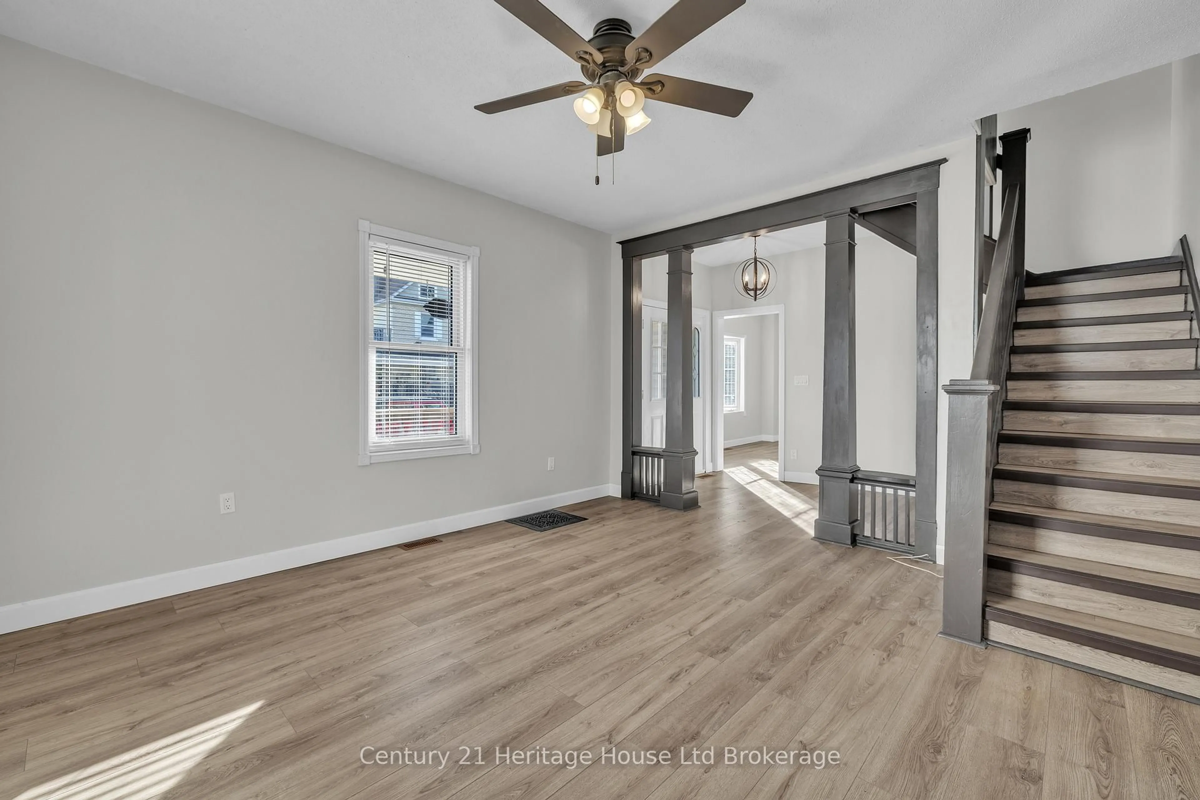 Unknown for 89 Scott St, St. Thomas Ontario N5P 1L1