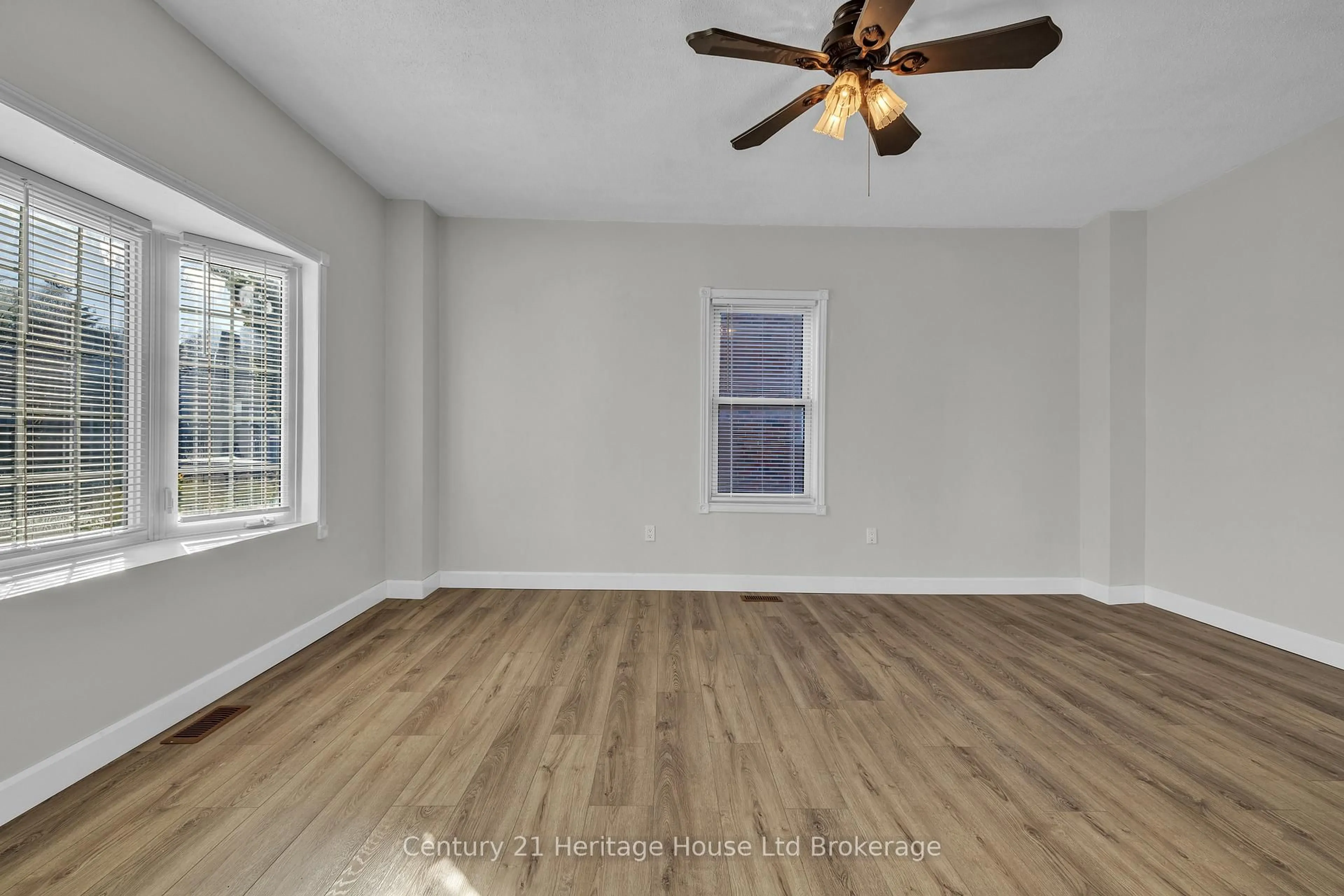 A pic of a room for 89 Scott St, St. Thomas Ontario N5P 1L1