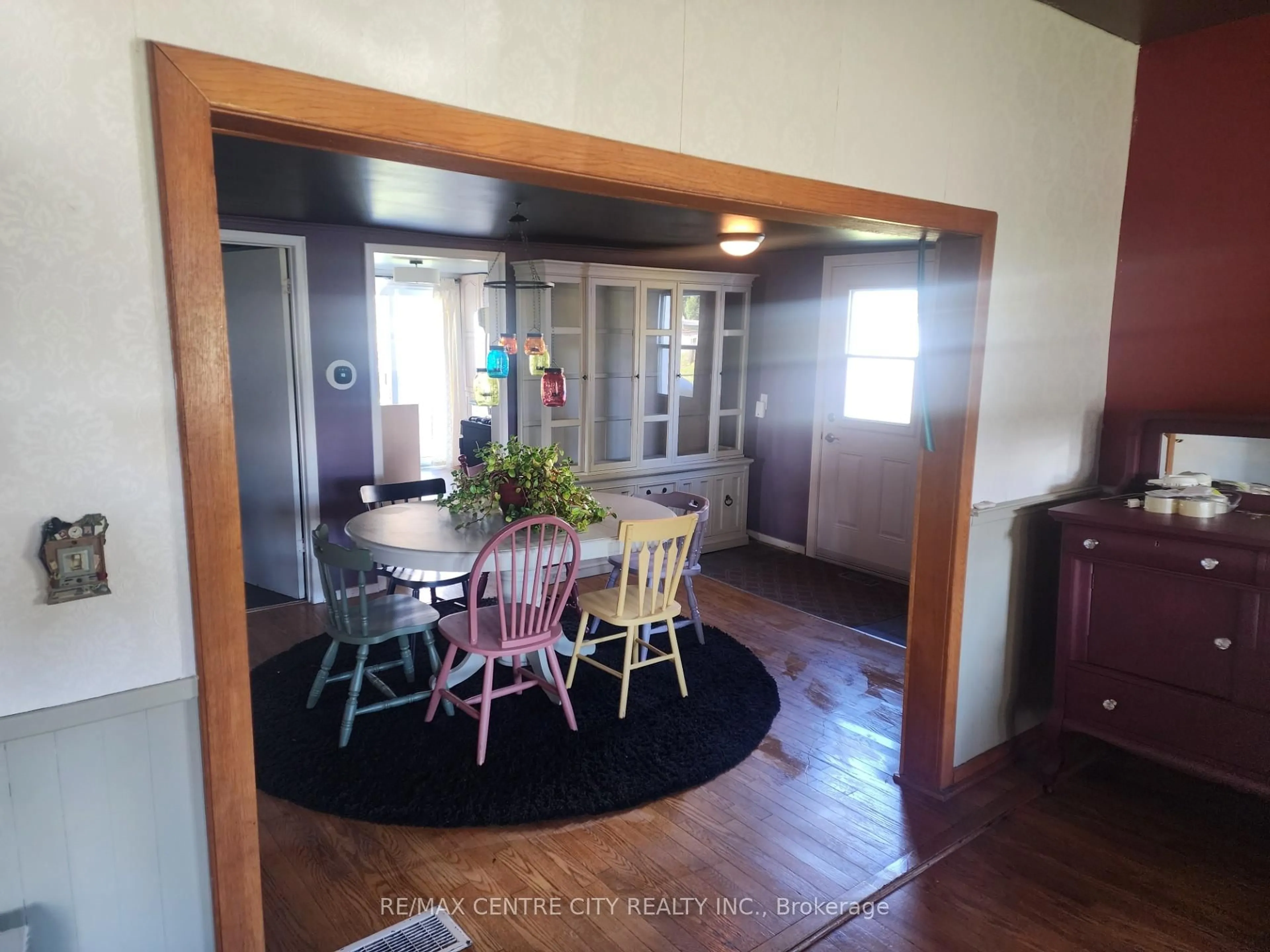 Dining room, unknown for 33168 BACK St, Dutton/Dunwich Ontario N0L 1P0