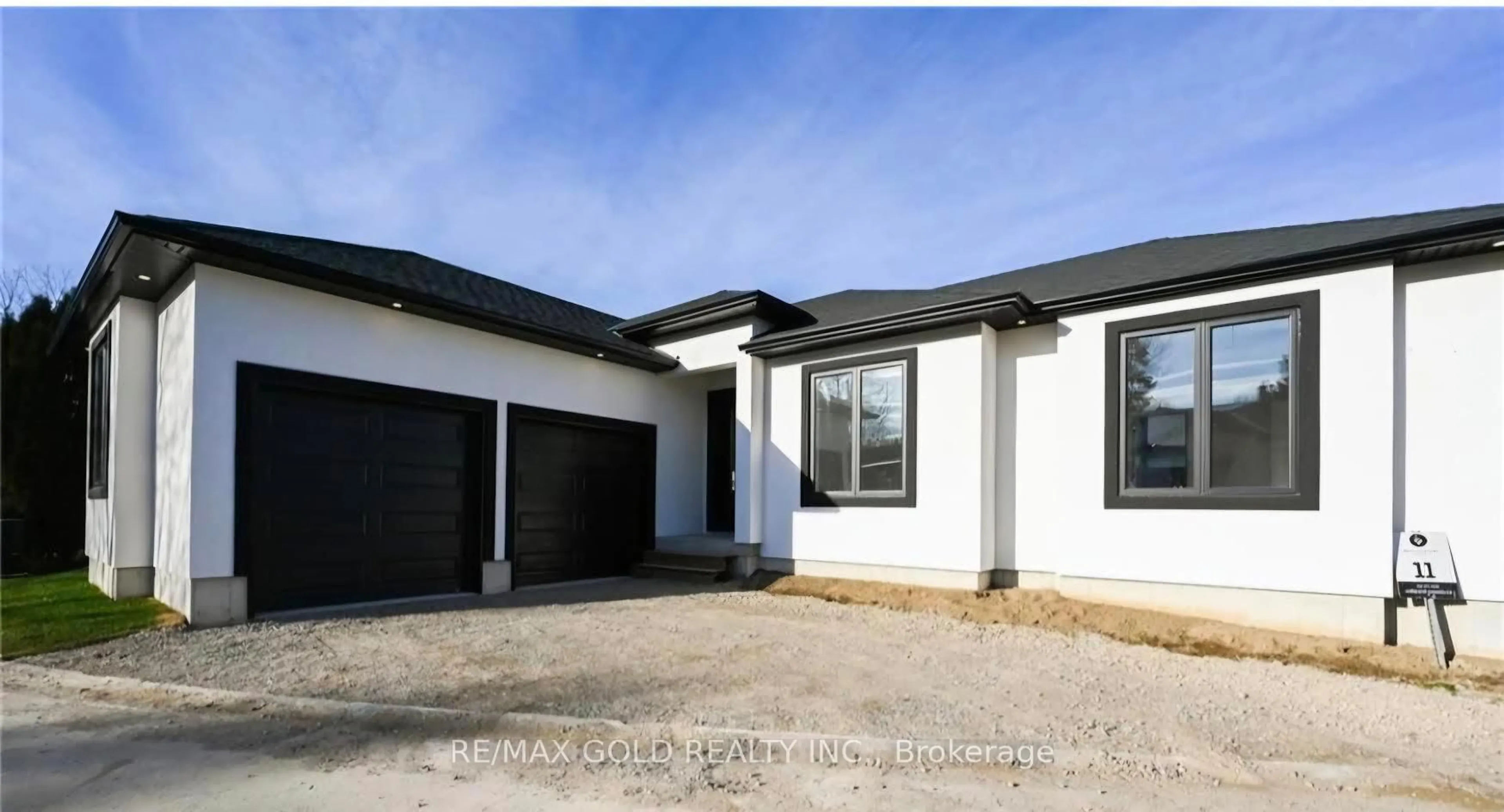 Unknown for 5 John Pound Rd #11, Tillsonburg Ontario N4G 5X3