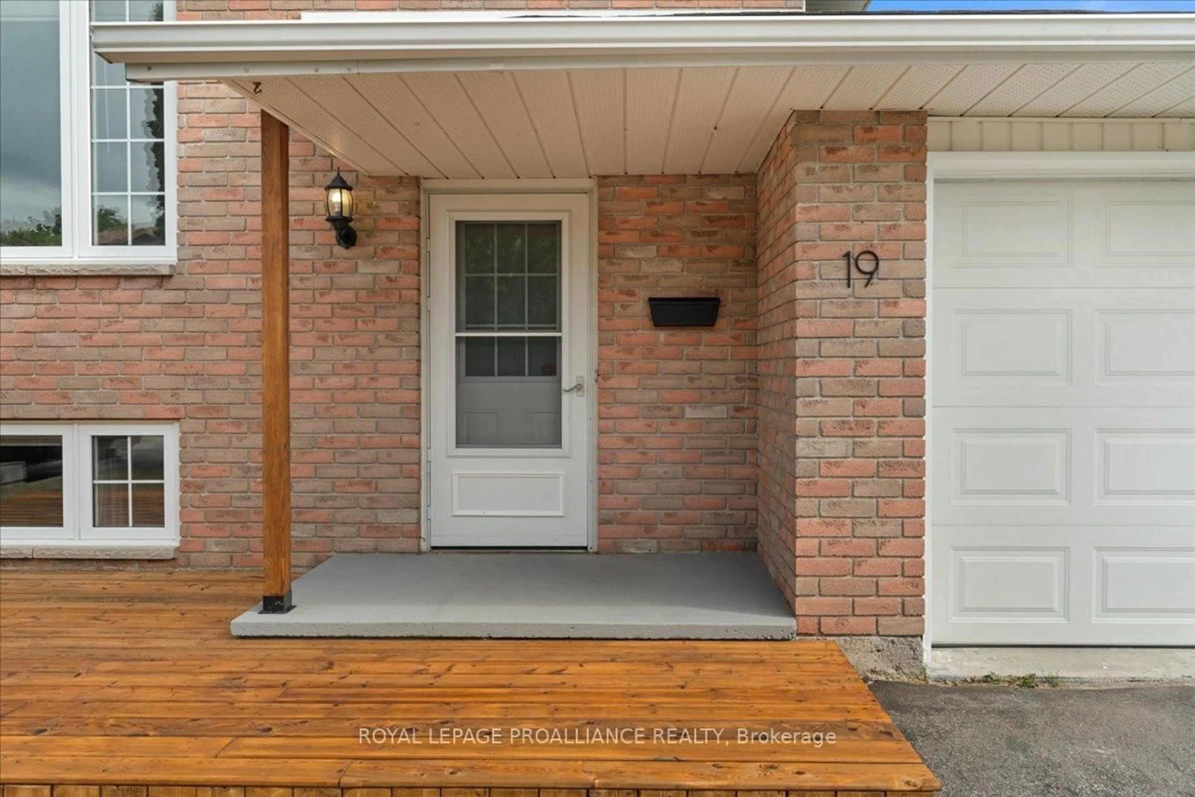 Unknown for 19 Fleming Rd, Quinte West Ontario K8V 6P6