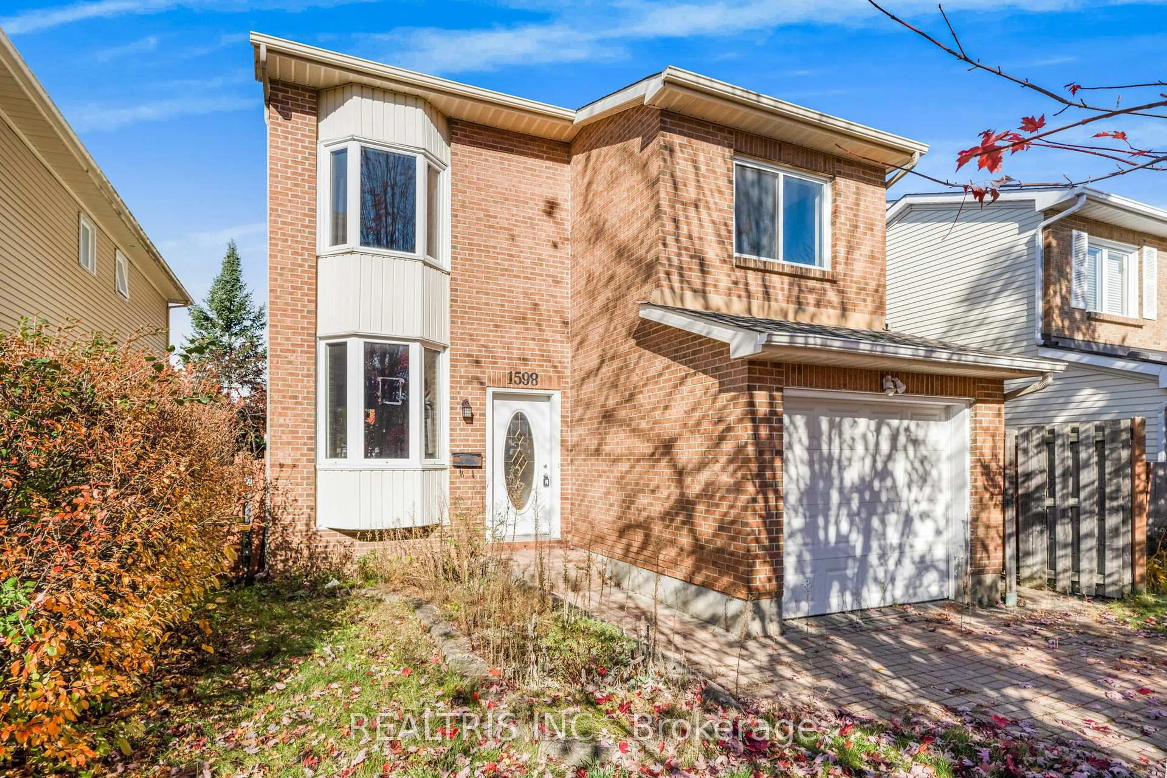 Home with brick exterior material, street for 1598 Meadowfield Pl, Orleans Ontario K1C 5V6