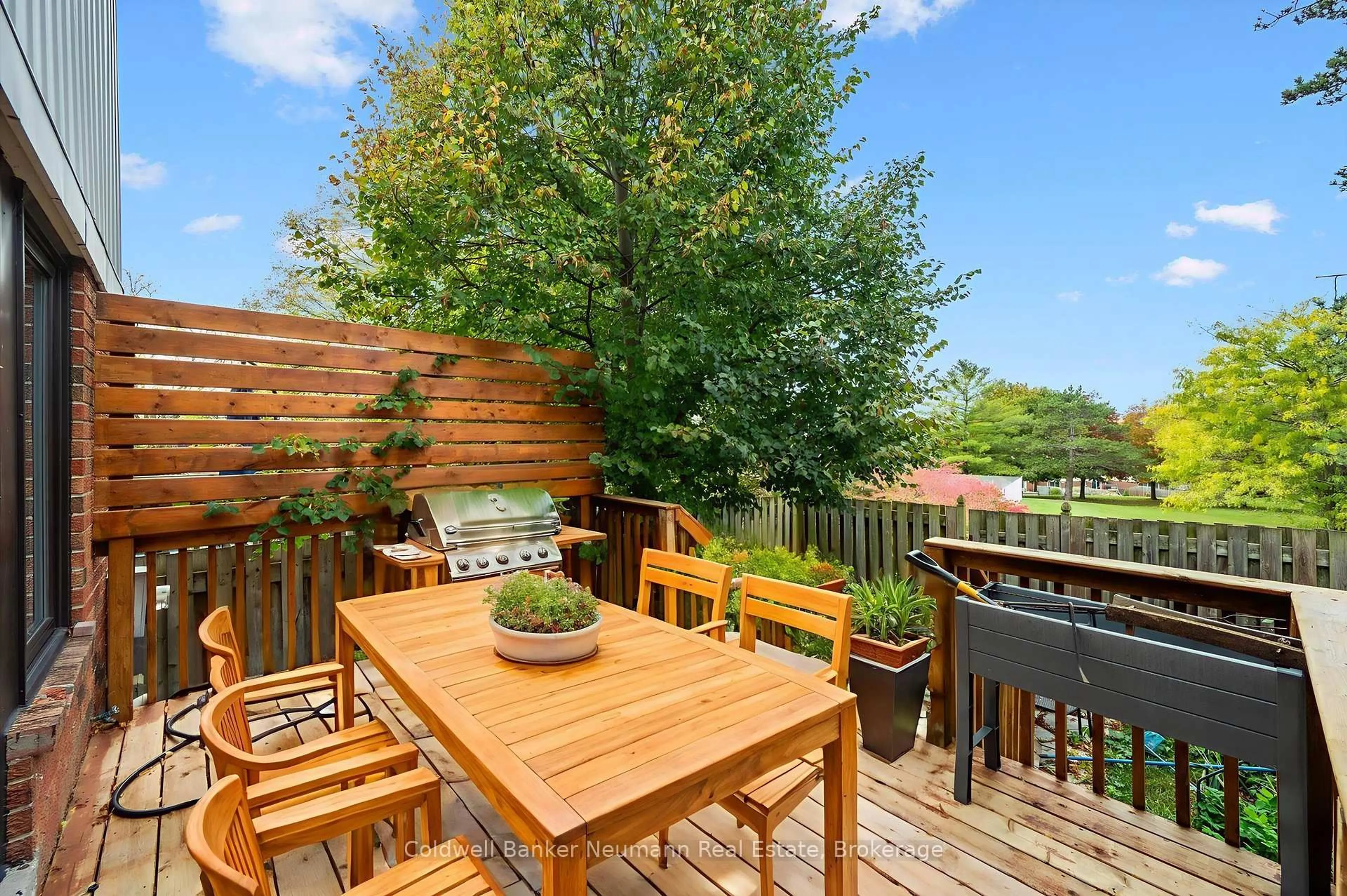 Patio, unknown for 51 Dovercliffe Rd, Guelph Ontario N1G 3A5