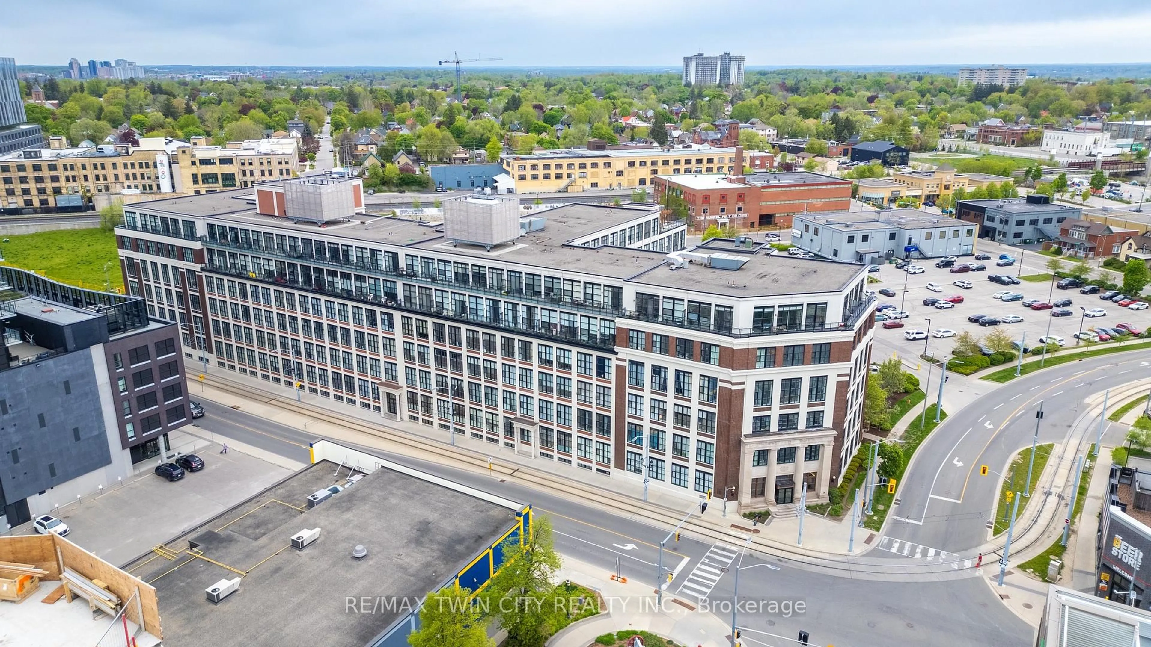 A pic from outside/outdoor area/front of a property/back of a property/a pic from drone, city buildings view from balcony for 410 King St #608, Kitchener Ontario N2G 1C3