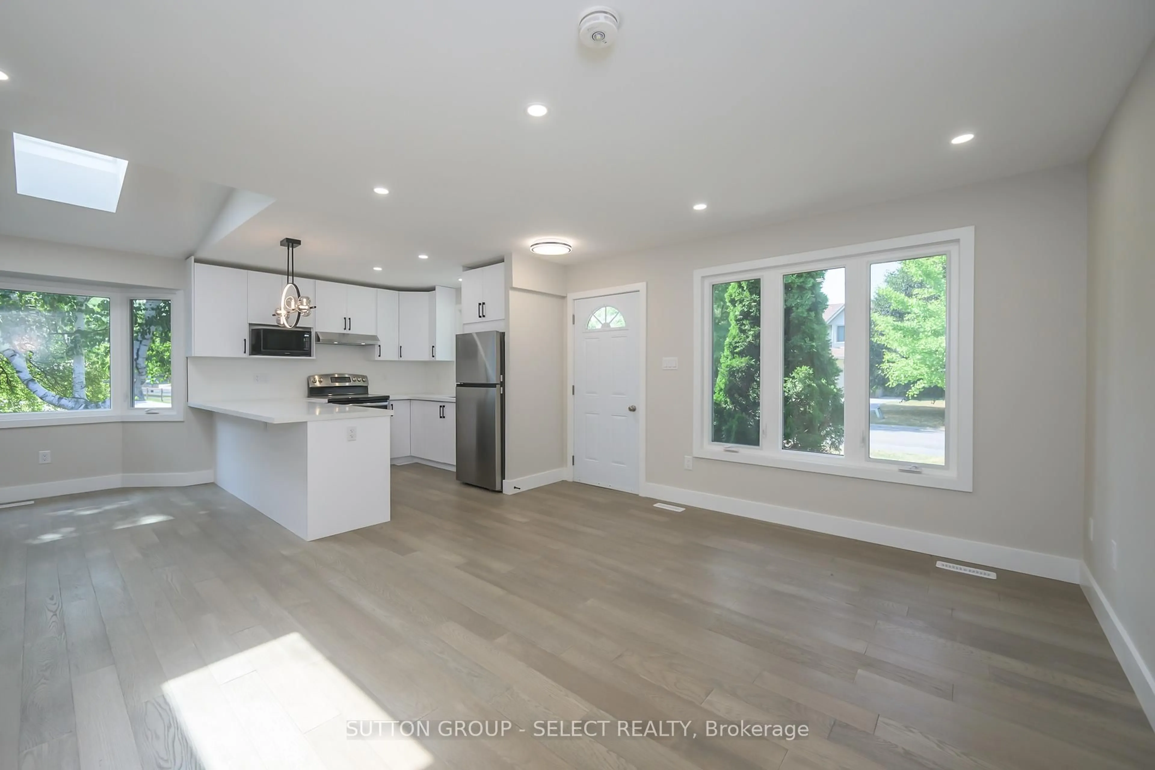 Open concept kitchen, unknown for 34 Ripley Rd, London East Ontario N5V 3V1