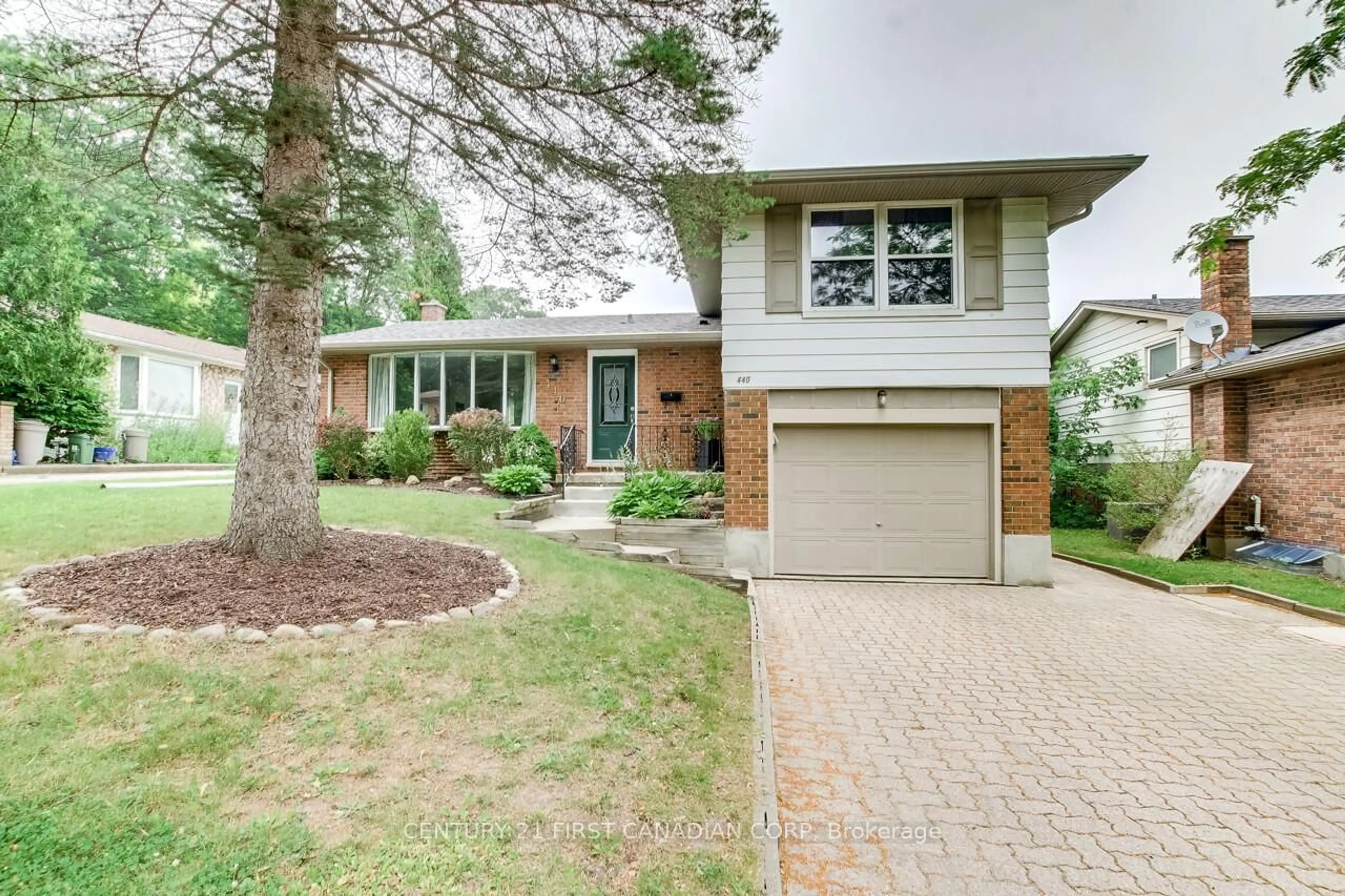 Home with brick exterior material, street for 440 Castlegrove Blvd, London North Ontario N6G 1K8
