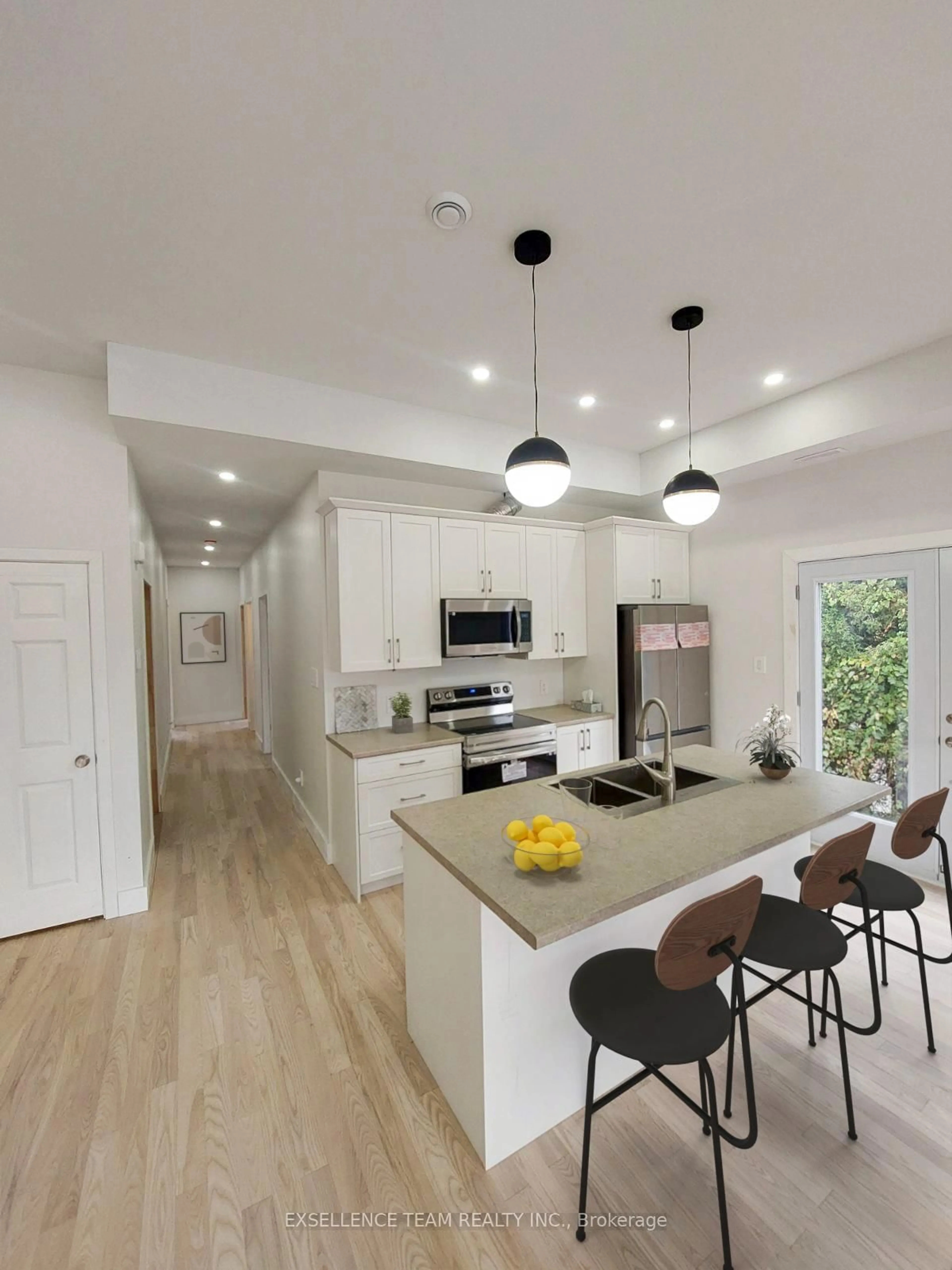 Open concept kitchen, unknown for 600 10th St, Cornwall Ontario K6H 2X7