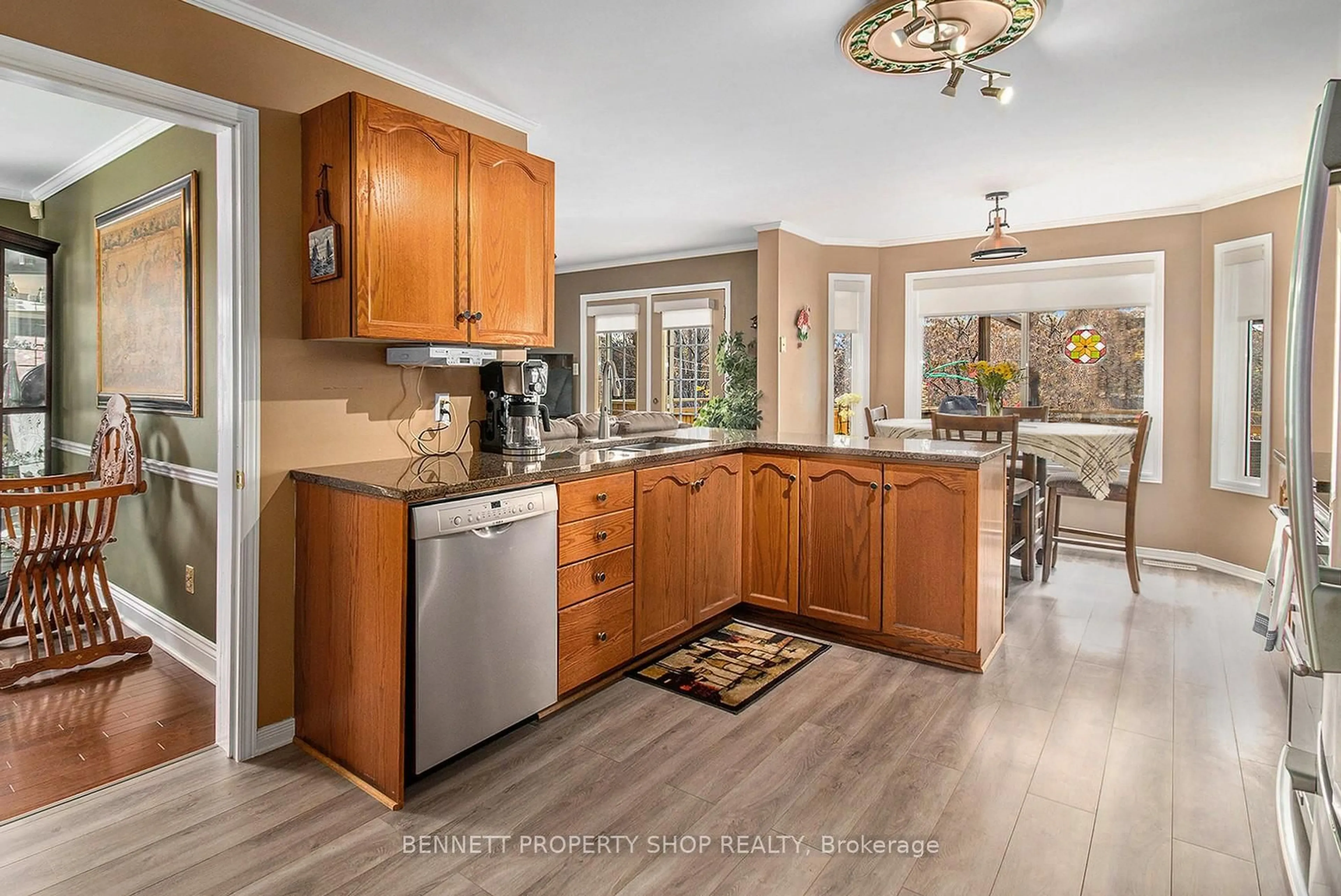 Open concept kitchen, ceramic/tile floor for 3 River Ridge Cres, Arnprior Ontario K7S 3W1