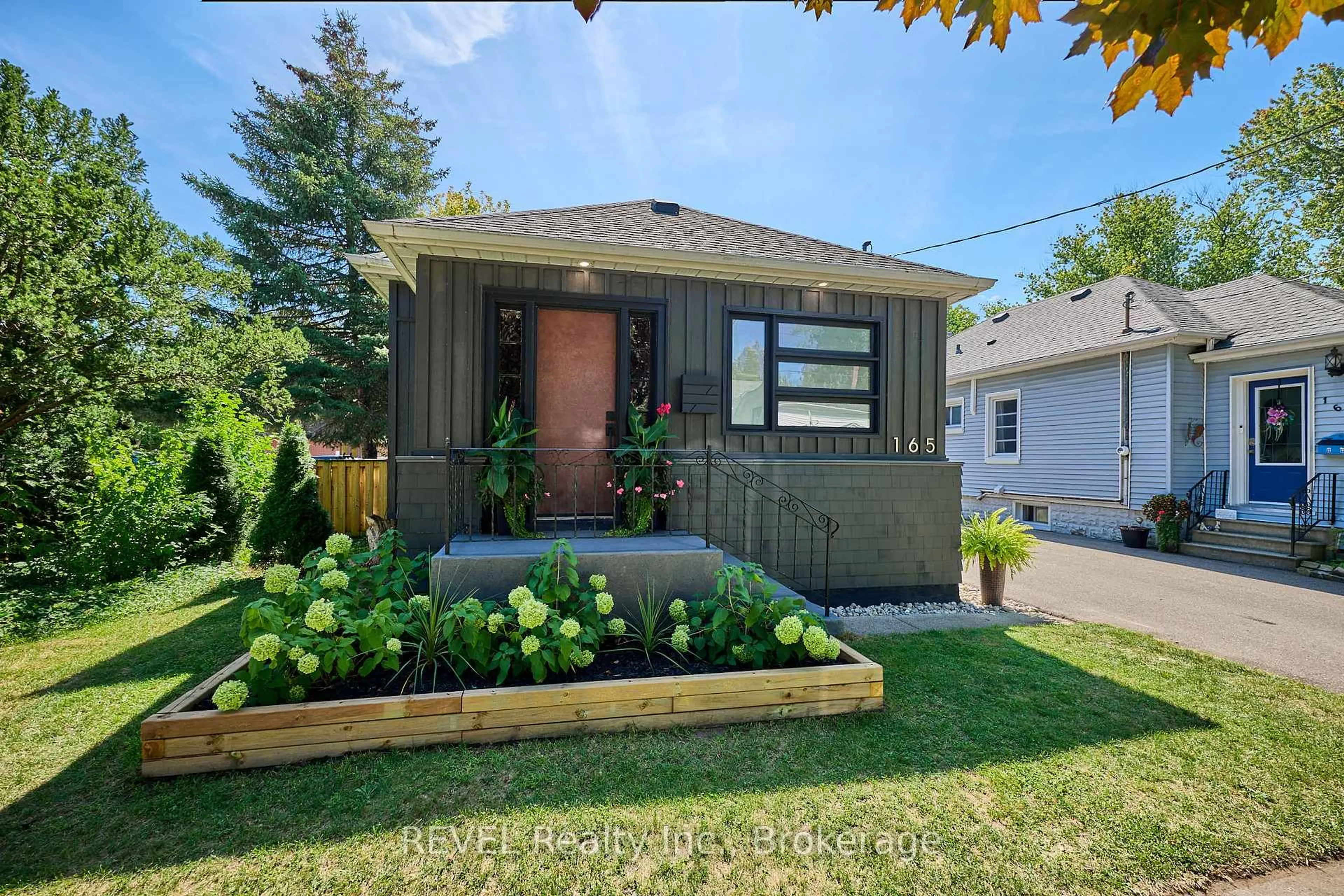 Unknown for 165 Main St, St. Catharines Ontario L2N 4V6