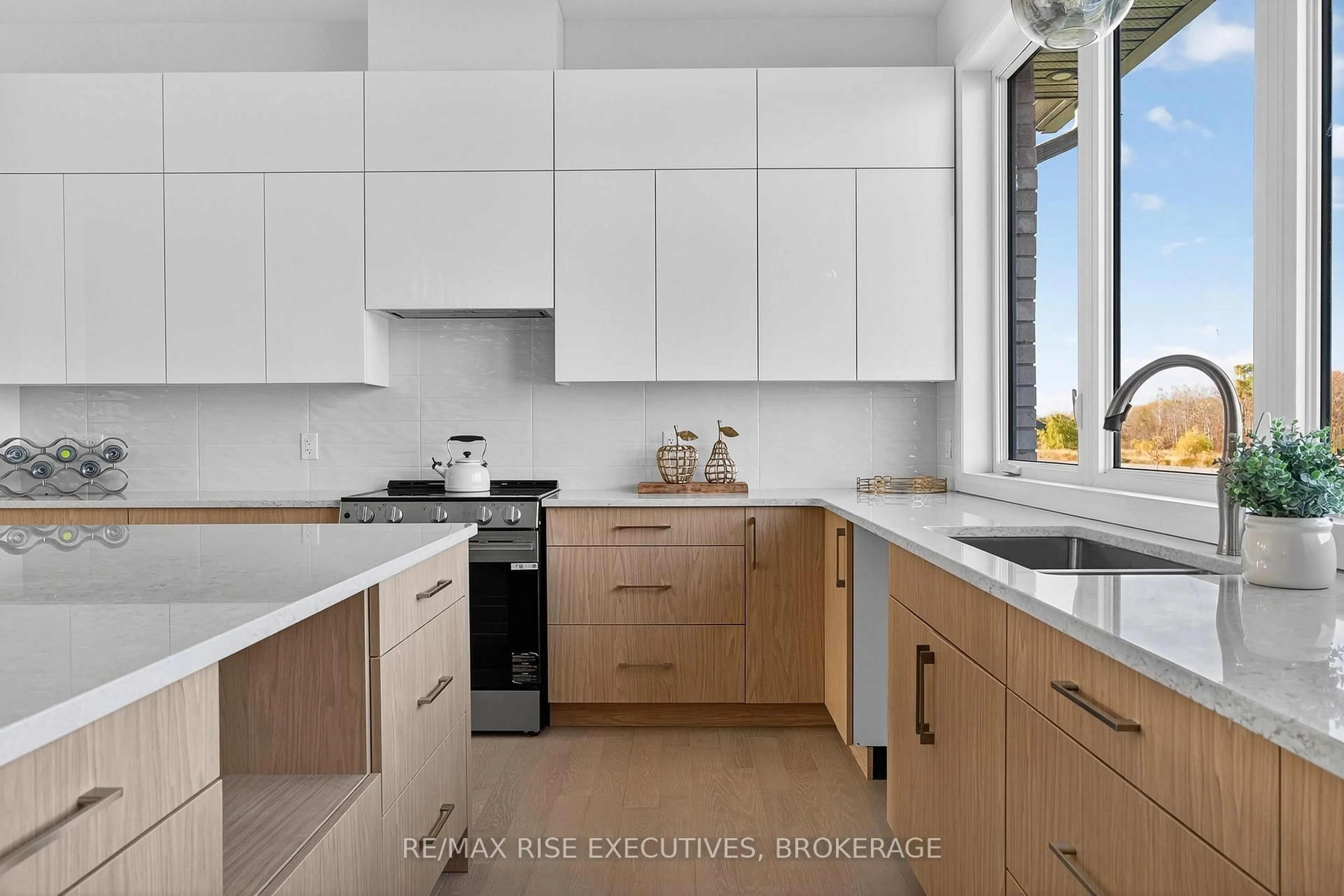 Contemporary kitchen, unknown for 158 Summerside Dr, Inverary Ontario K0H 1X0