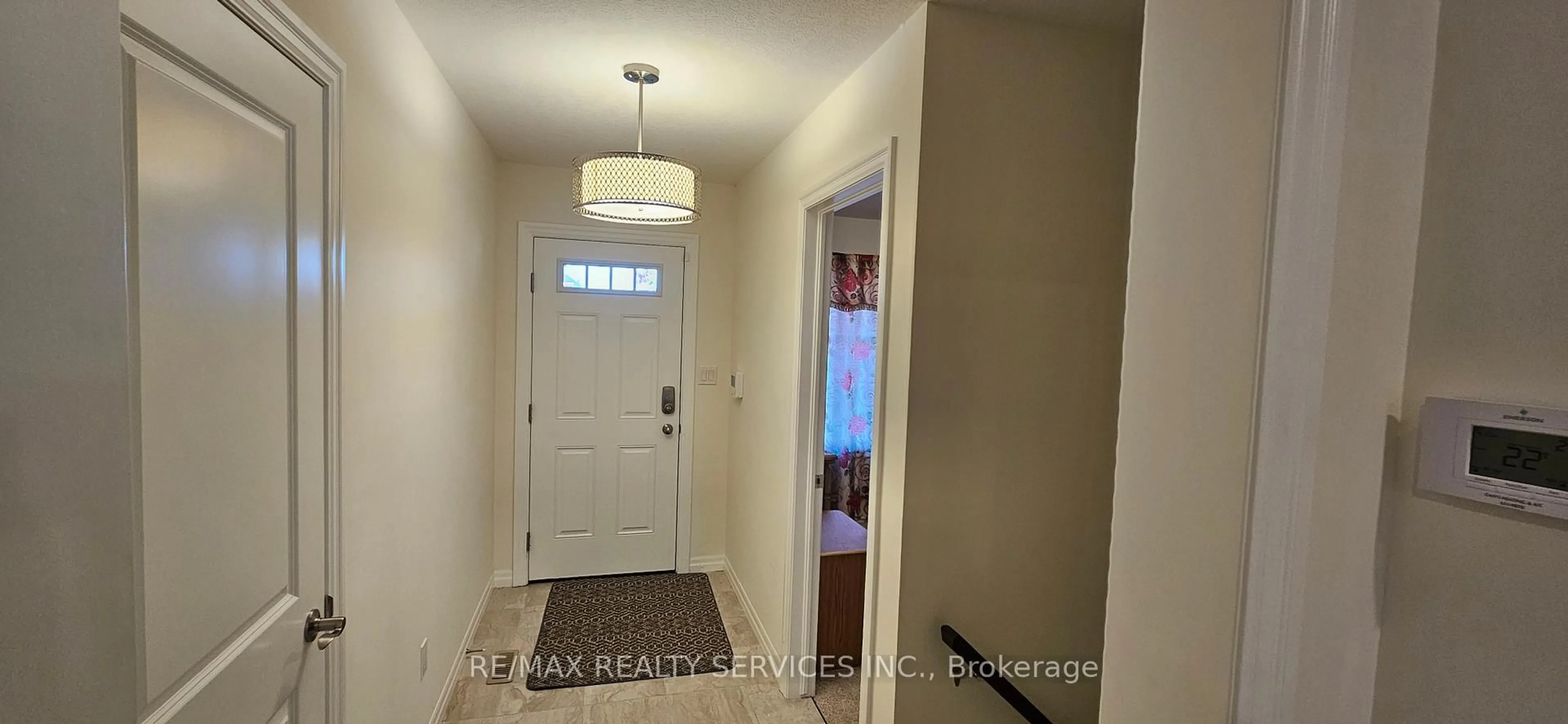 Indoor entryway for 64 Ambrosia Path, St. Thomas Ontario N5R 0L4
