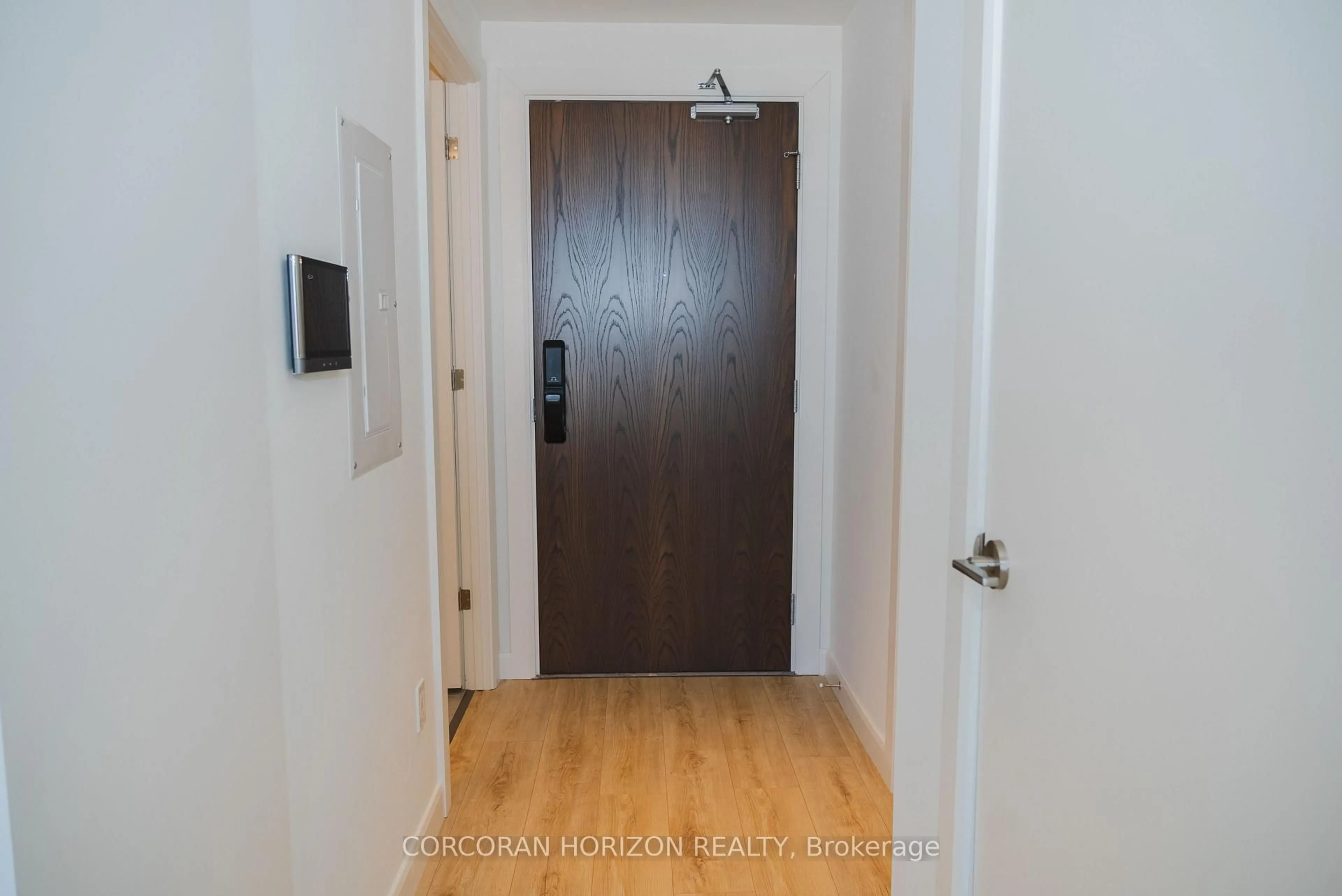 Indoor entryway for 741 King St #1711, Kitchener Ontario N2G 1E5