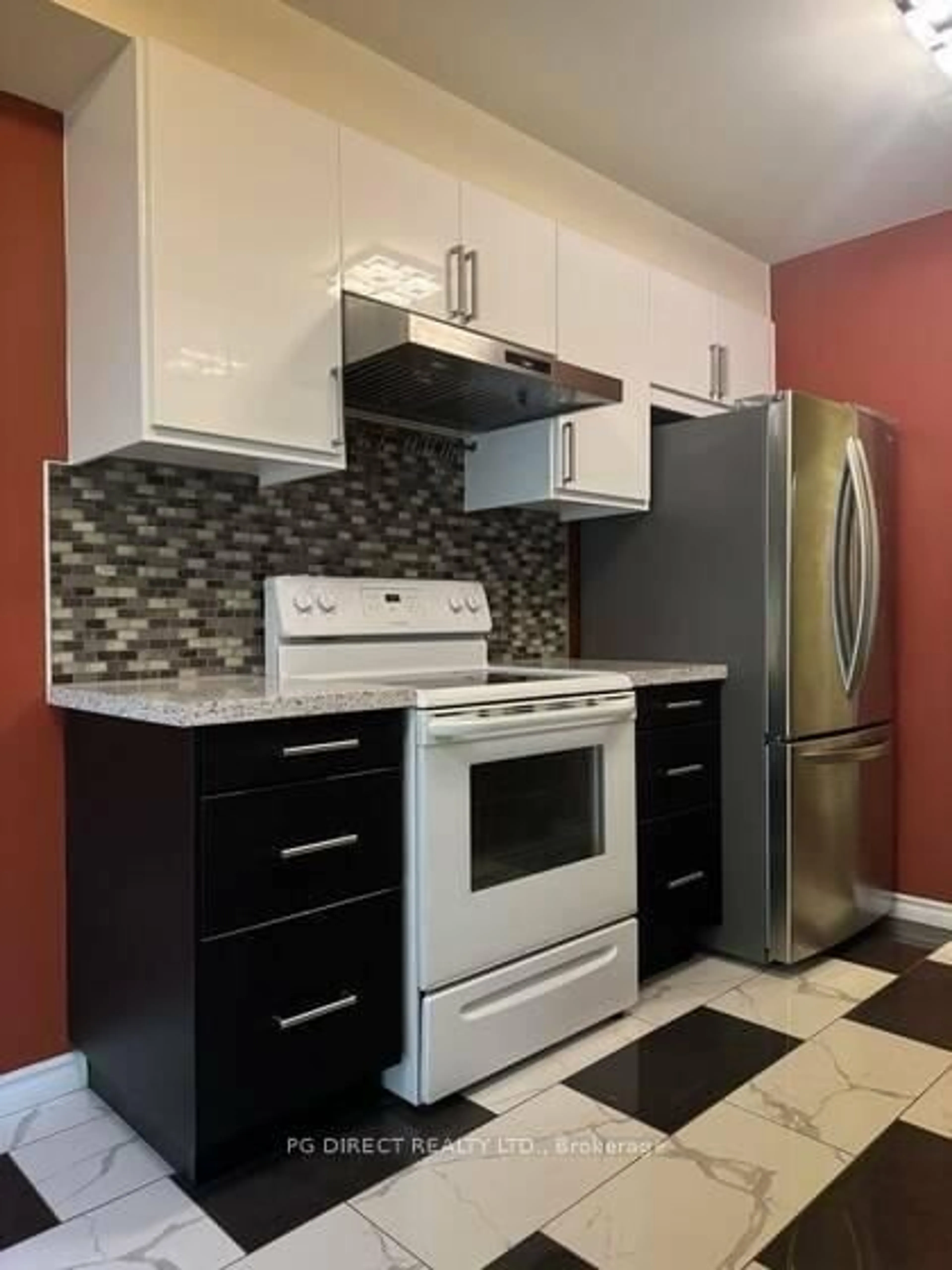 Standard kitchen, ceramic/tile floor for 16 Hadati Rd #32, Guelph Ontario N1E 6M2