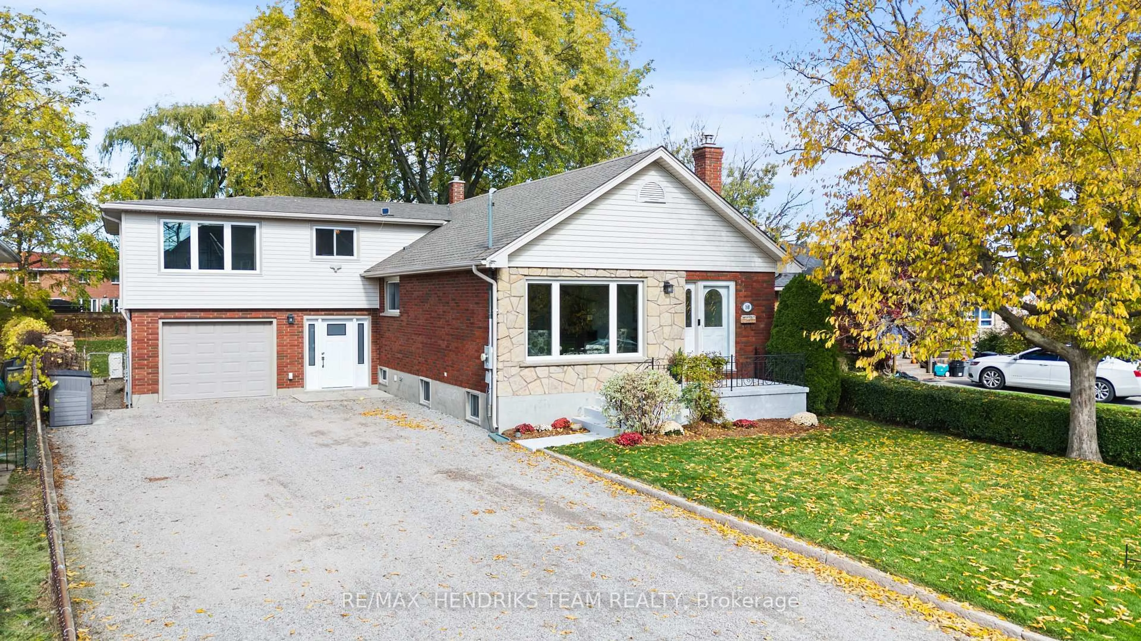 Home with brick exterior material, street for 168 Rykert St, St. Catharines Ontario L2S 2B7