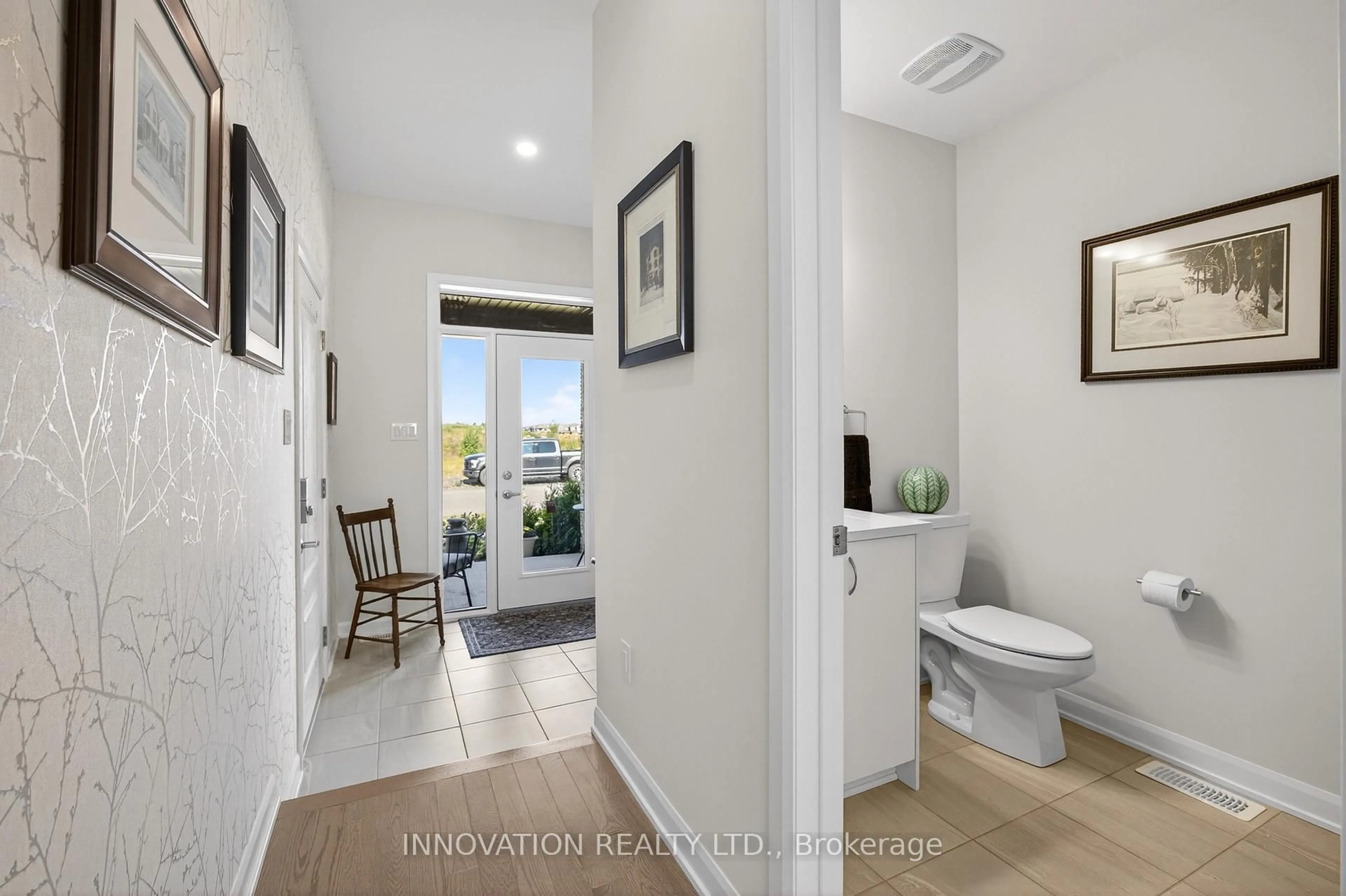 Indoor entryway for 505 Moyard Dr, Ottawa Ontario K2J 7B9