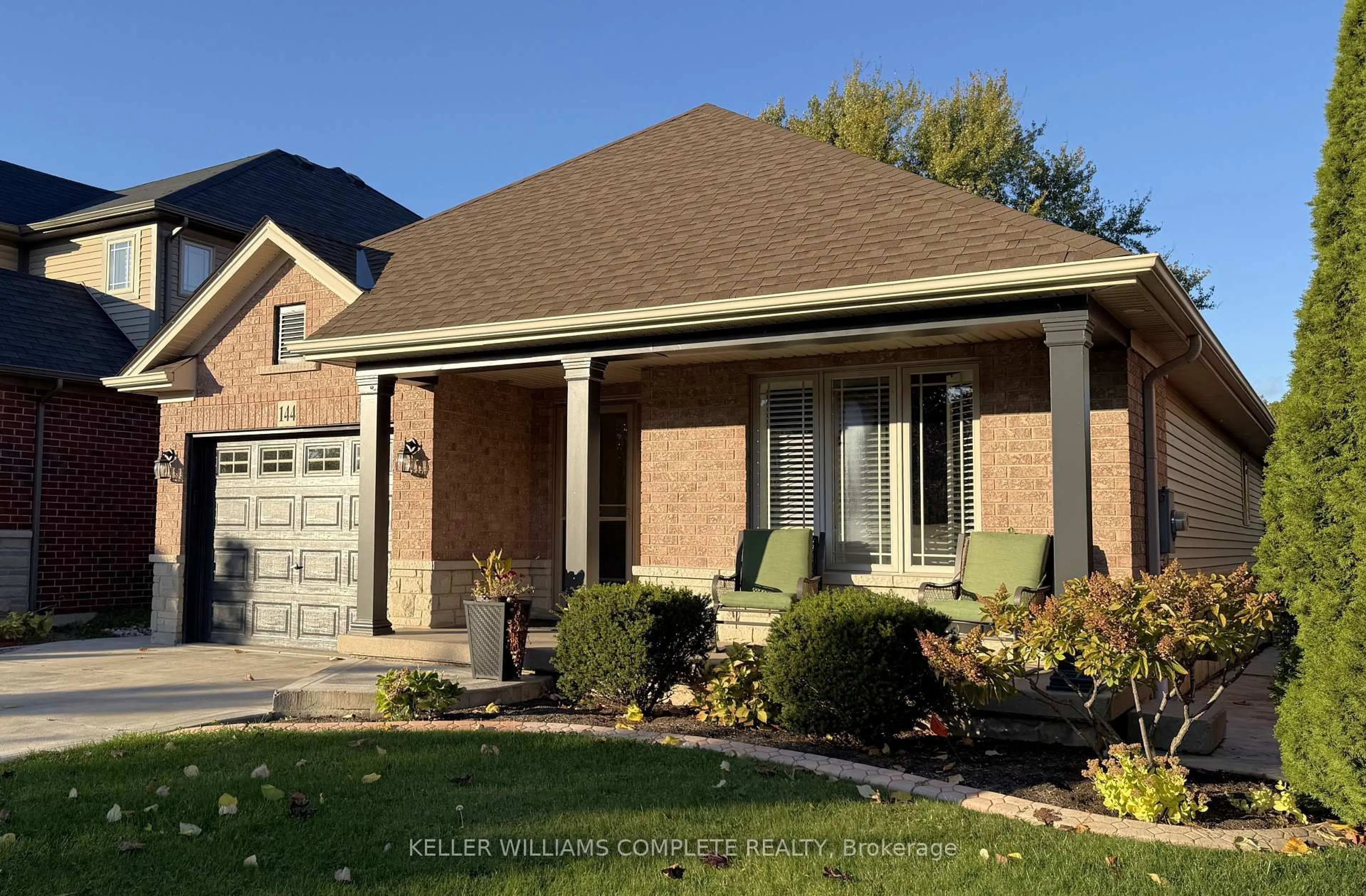 Home with brick exterior material, street for 144 Sumner Cres, Grimsby Ontario L3M 0B4