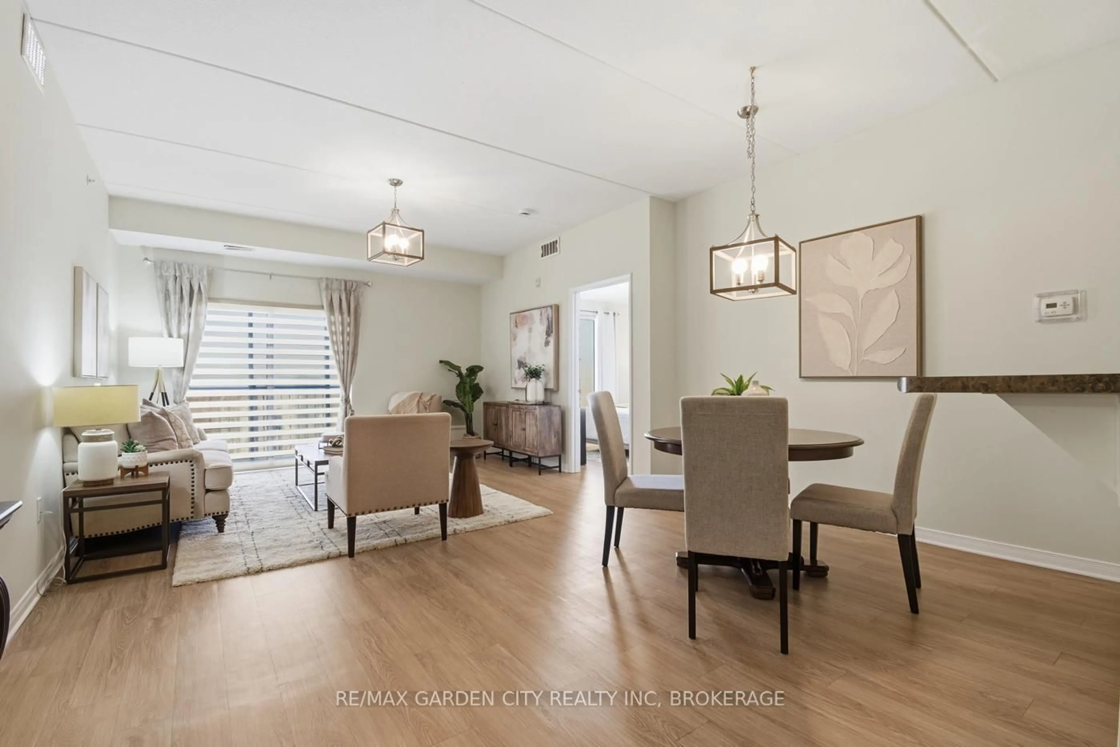 Dining room, unknown for 16 Sullivan Ave #307, Thorold Ontario L2V 2Y2