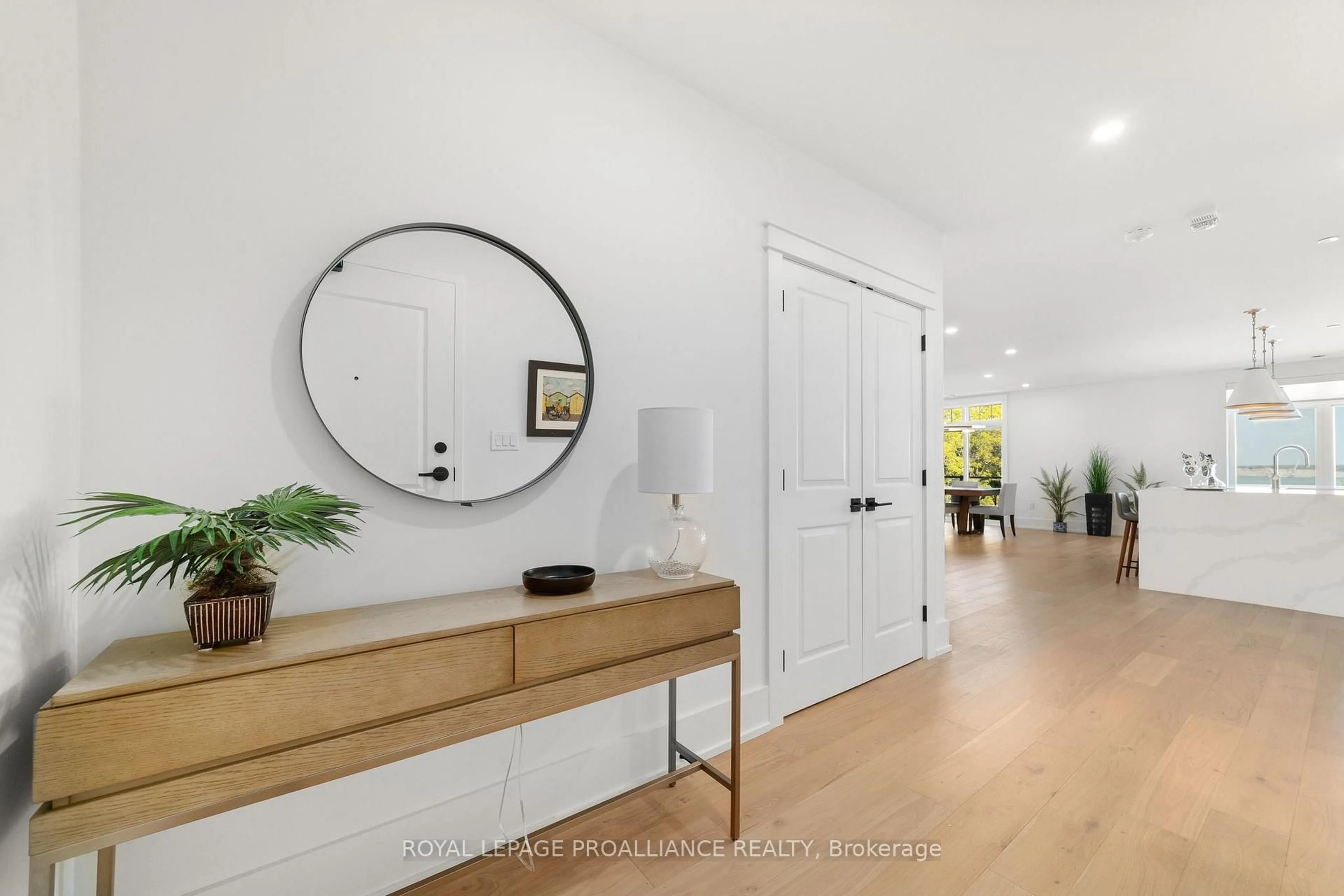 Indoor entryway for 17 Cleave Ave #409, Prince Edward County Ontario K0K 2T0