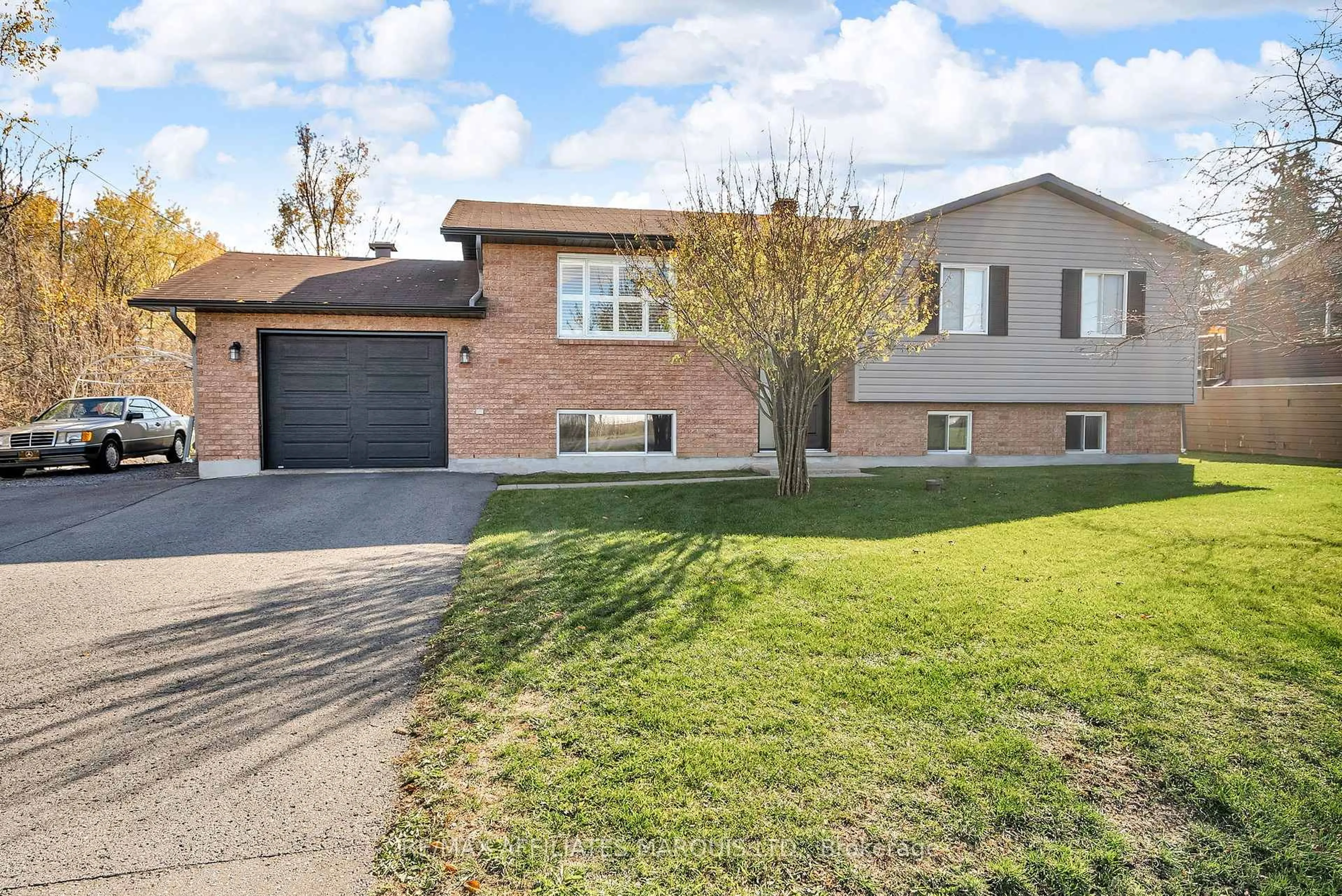 Home with brick exterior material, street for 532 South Branch Rd, Cornwall Ontario K6H 7T2