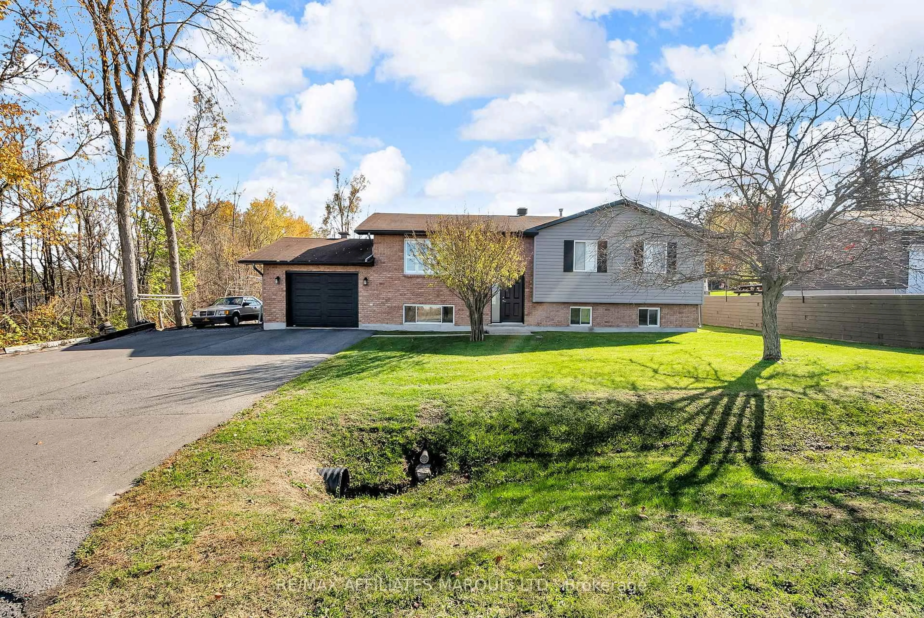 A pic from outside/outdoor area/front of a property/back of a property/a pic from drone, street for 532 South Branch Rd, Cornwall Ontario K6H 7T2