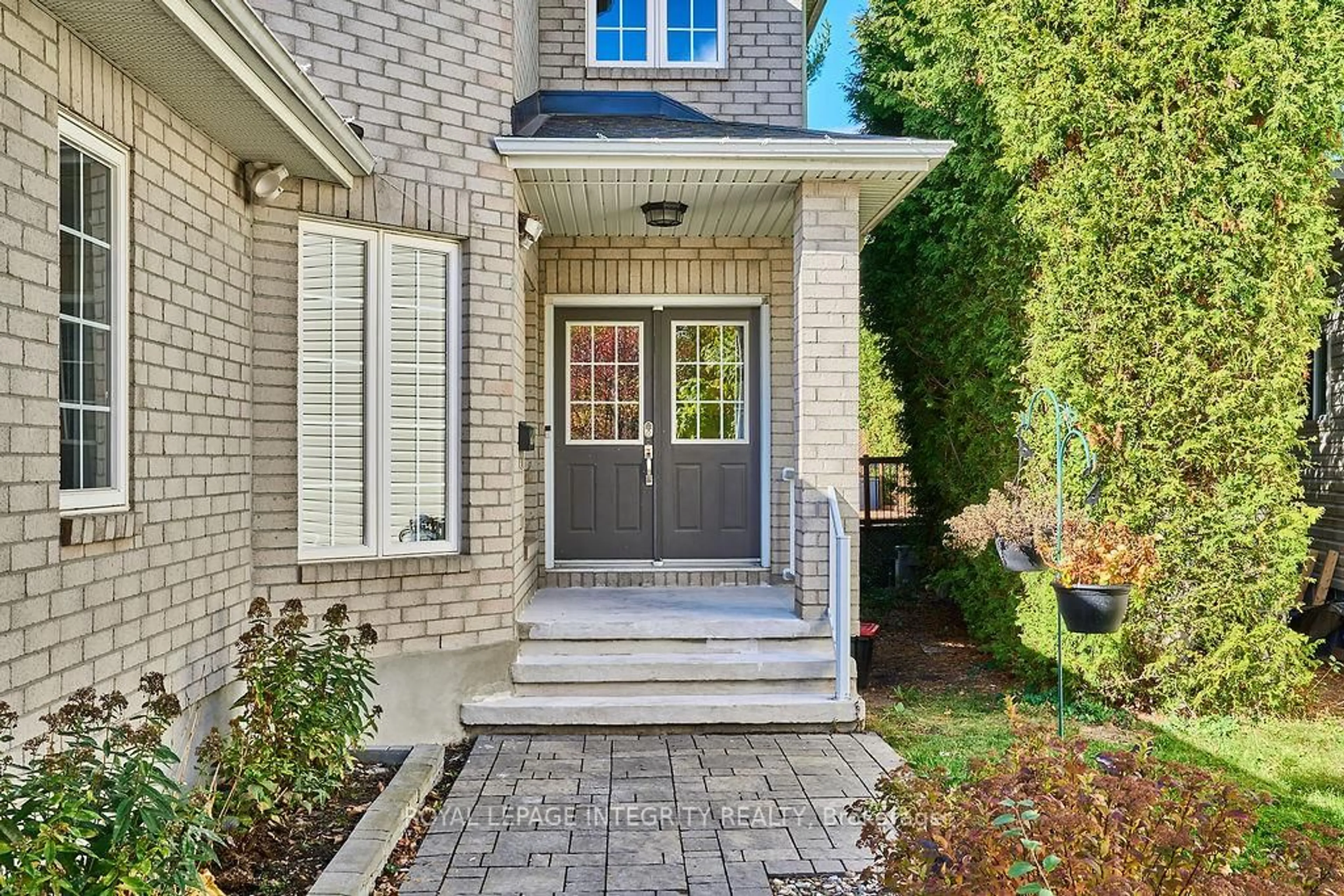 Home with brick exterior material, street for 53 Newcastle Ave, Ottawa Ontario K2K 3B5