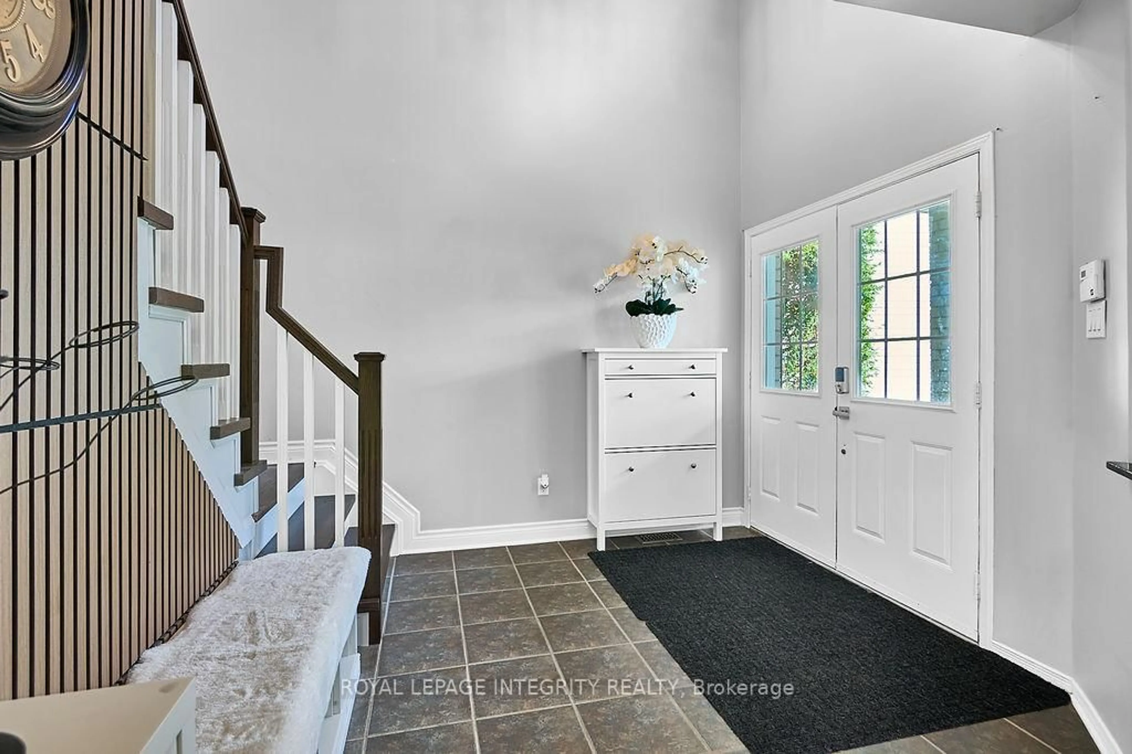 Indoor entryway for 53 Newcastle Ave, Ottawa Ontario K2K 3B5