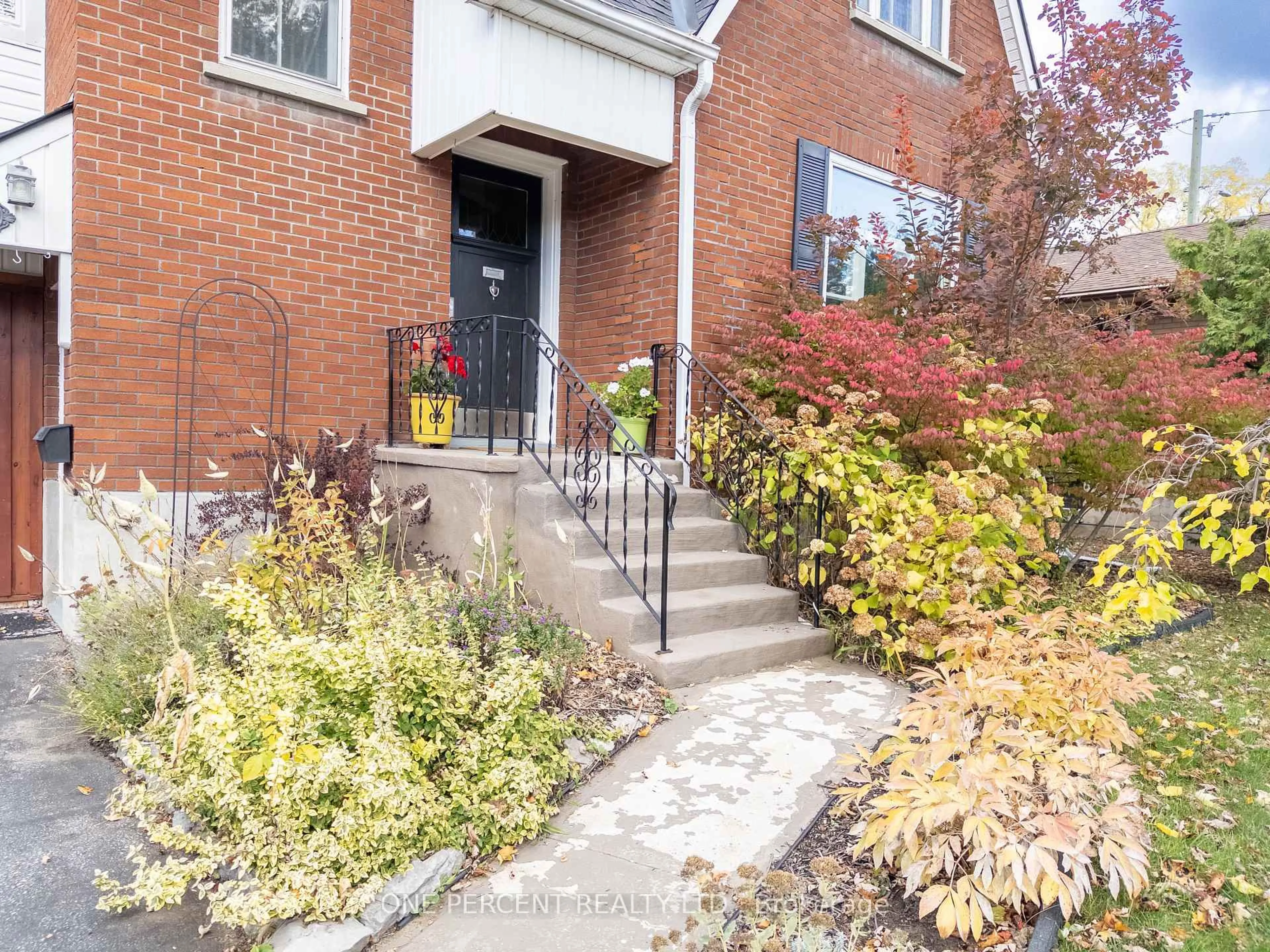 Unknown for 340 BRIDGE St, Belleville Ontario K8N 1P6