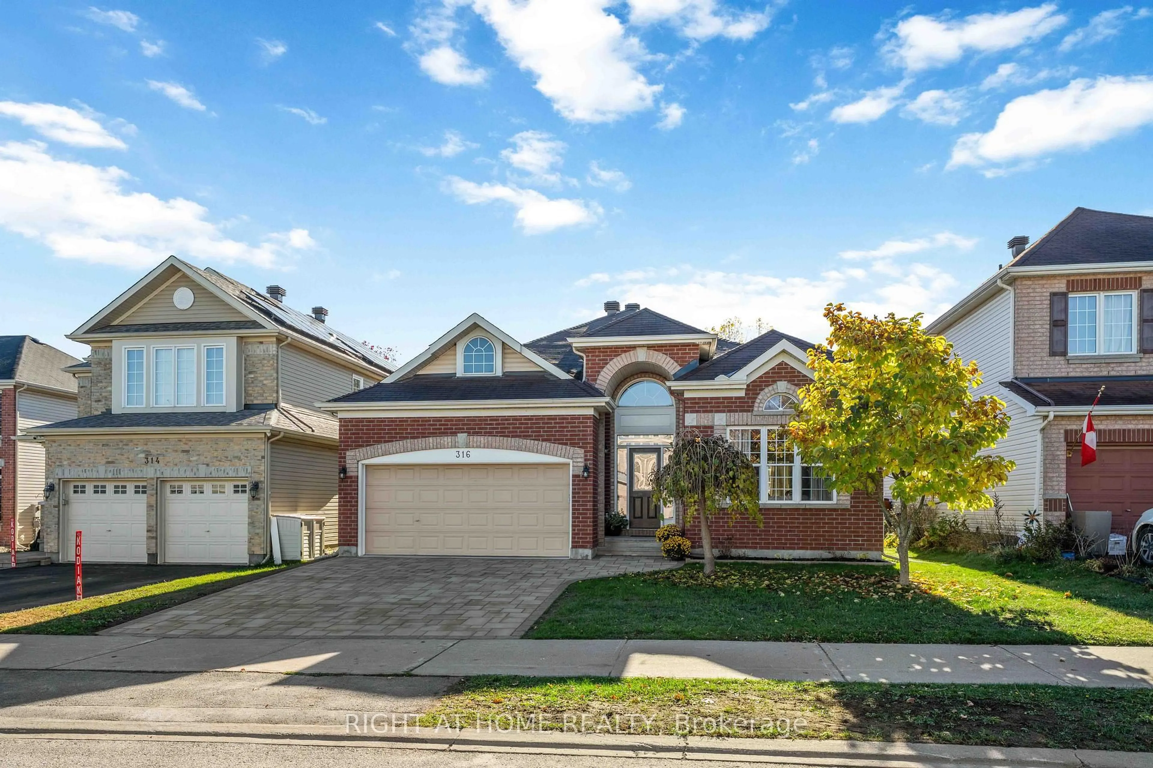 Unknown for 316 Maxwell Bridge Rd, Ottawa Ontario K2W 0A5