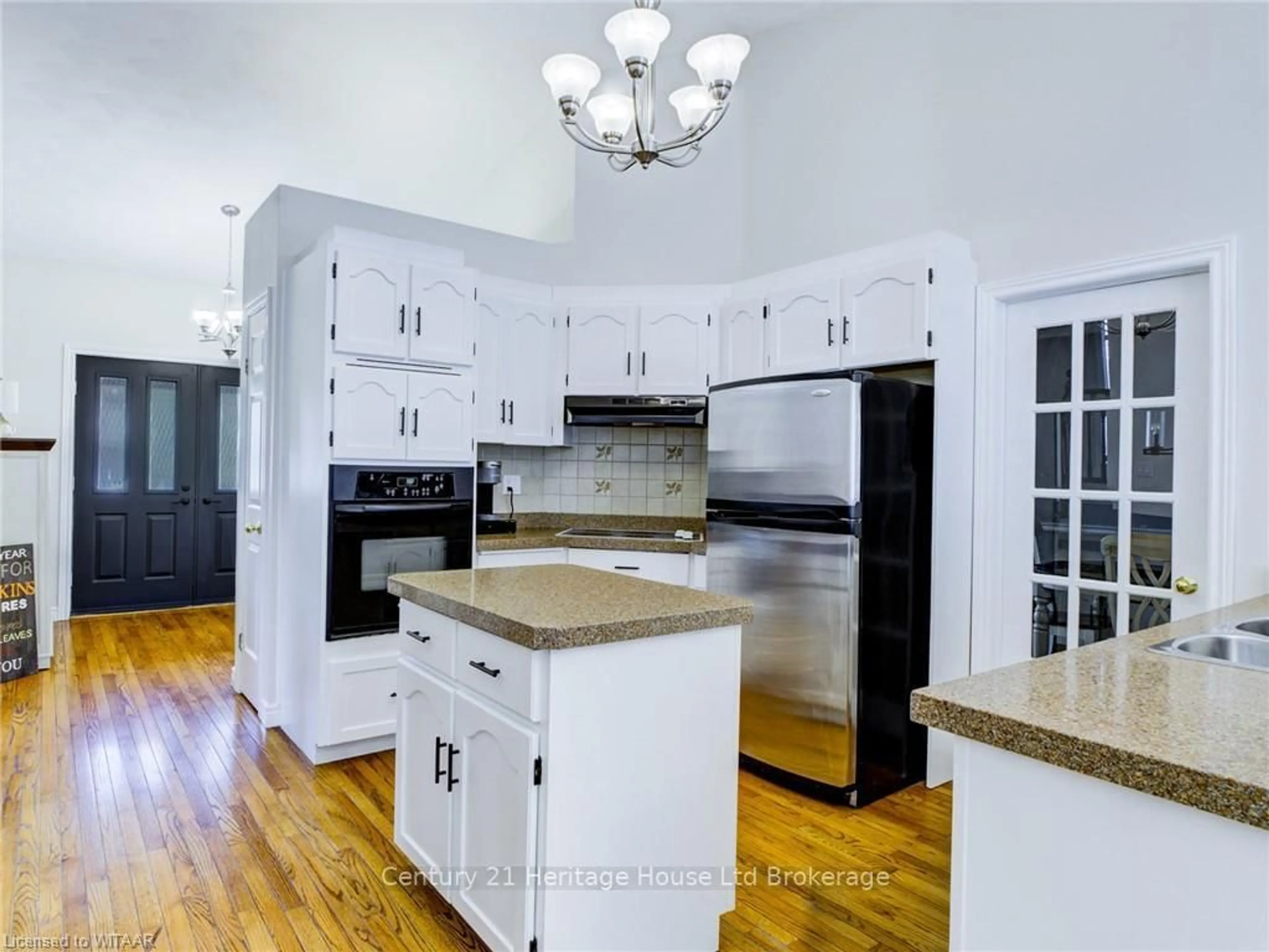 Open concept kitchen, unknown for 10 BLACKFOOT Pl, Woodstock Ontario N4T 1E2