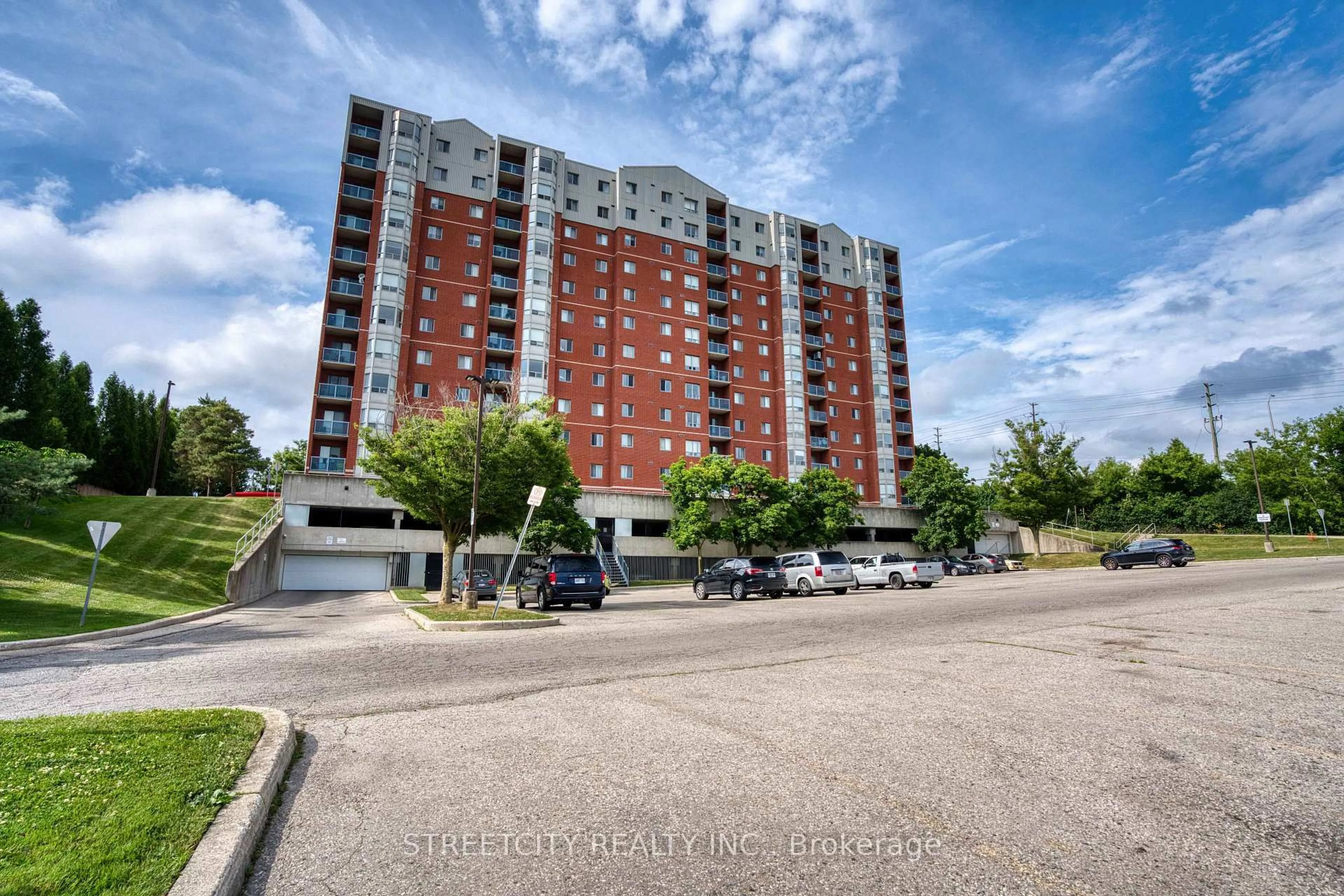 A pic from outside/outdoor area/front of a property/back of a property/a pic from drone, building for 30 CHAPMAN Crt #710, London North Ontario N6G 4Y4
