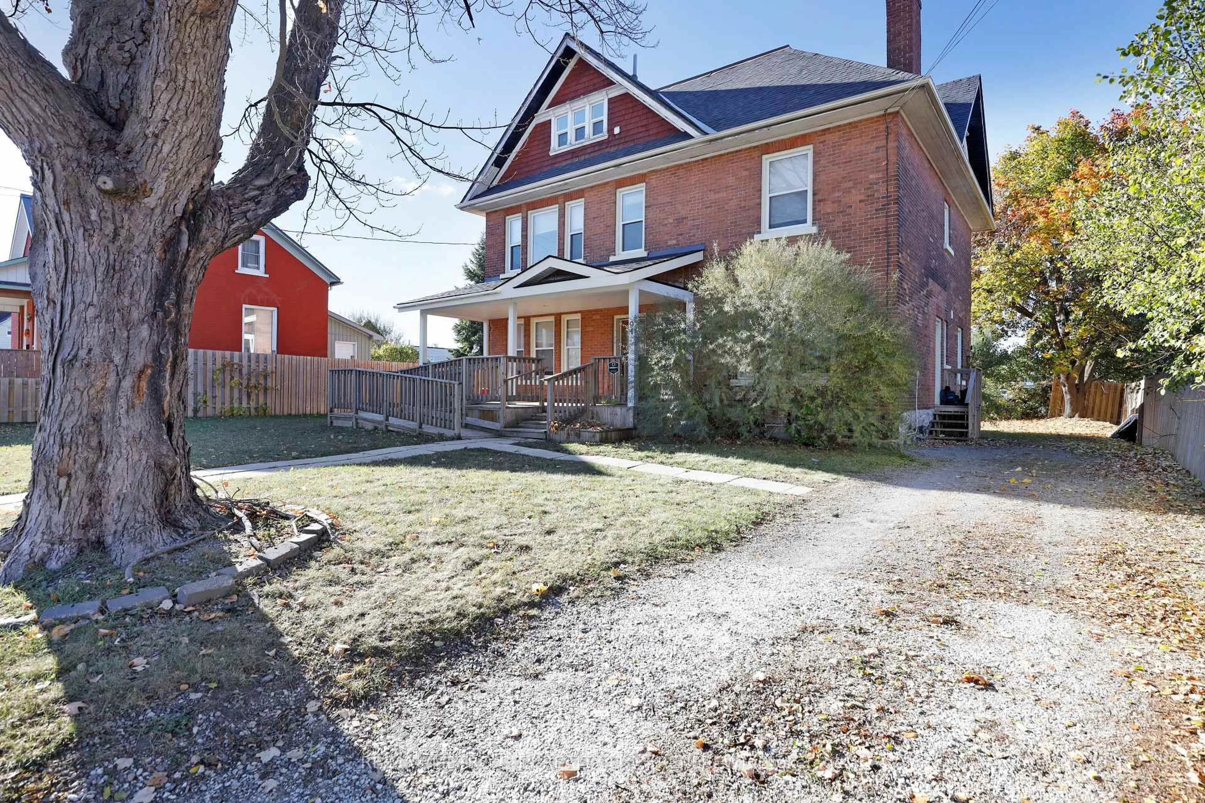 Home with brick exterior material, street for 94 ARGYLE St, Renfrew Ontario K7V 1S9