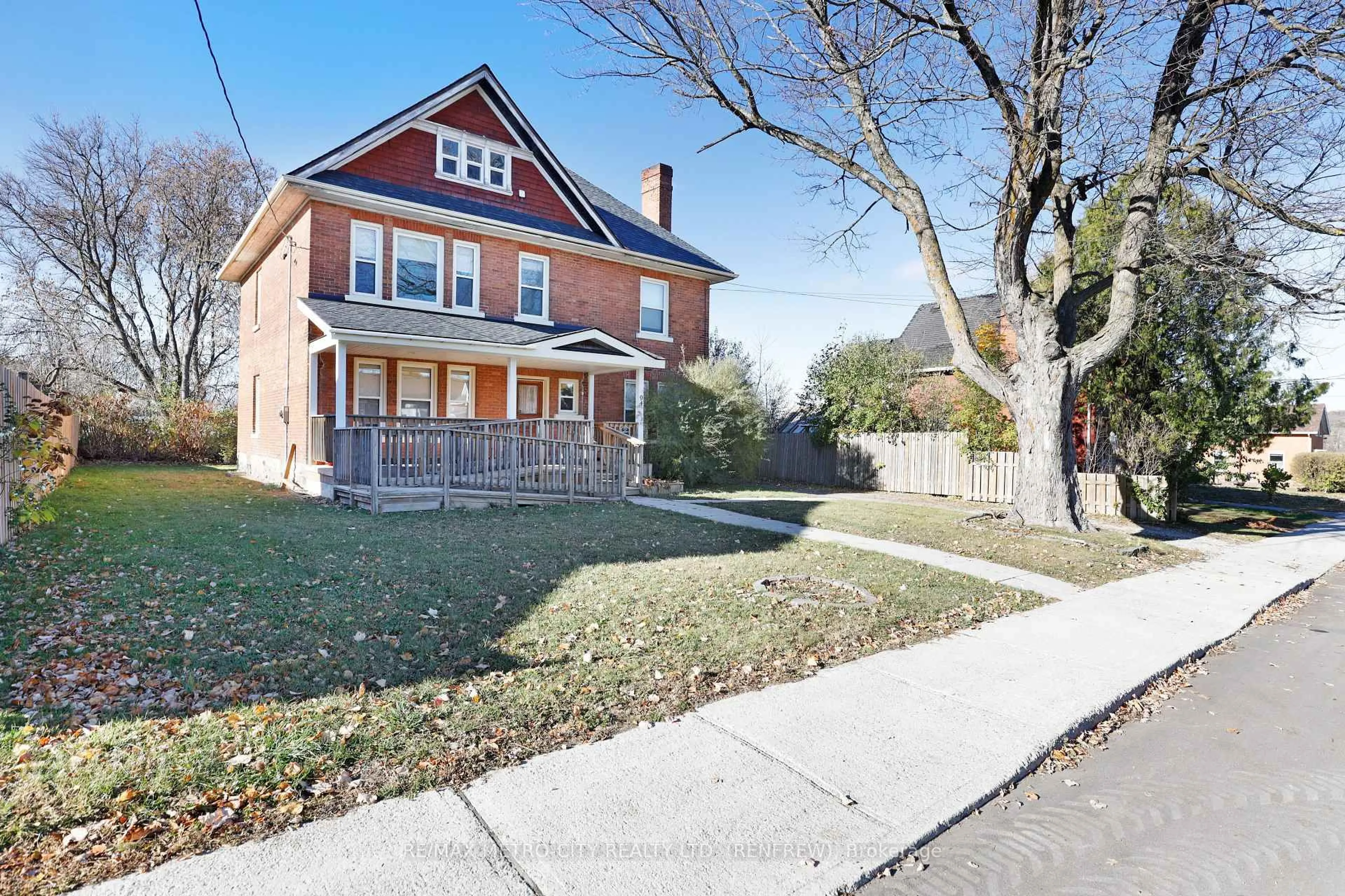 Home with brick exterior material, street for 94 ARGYLE St, Renfrew Ontario K7V 1S9