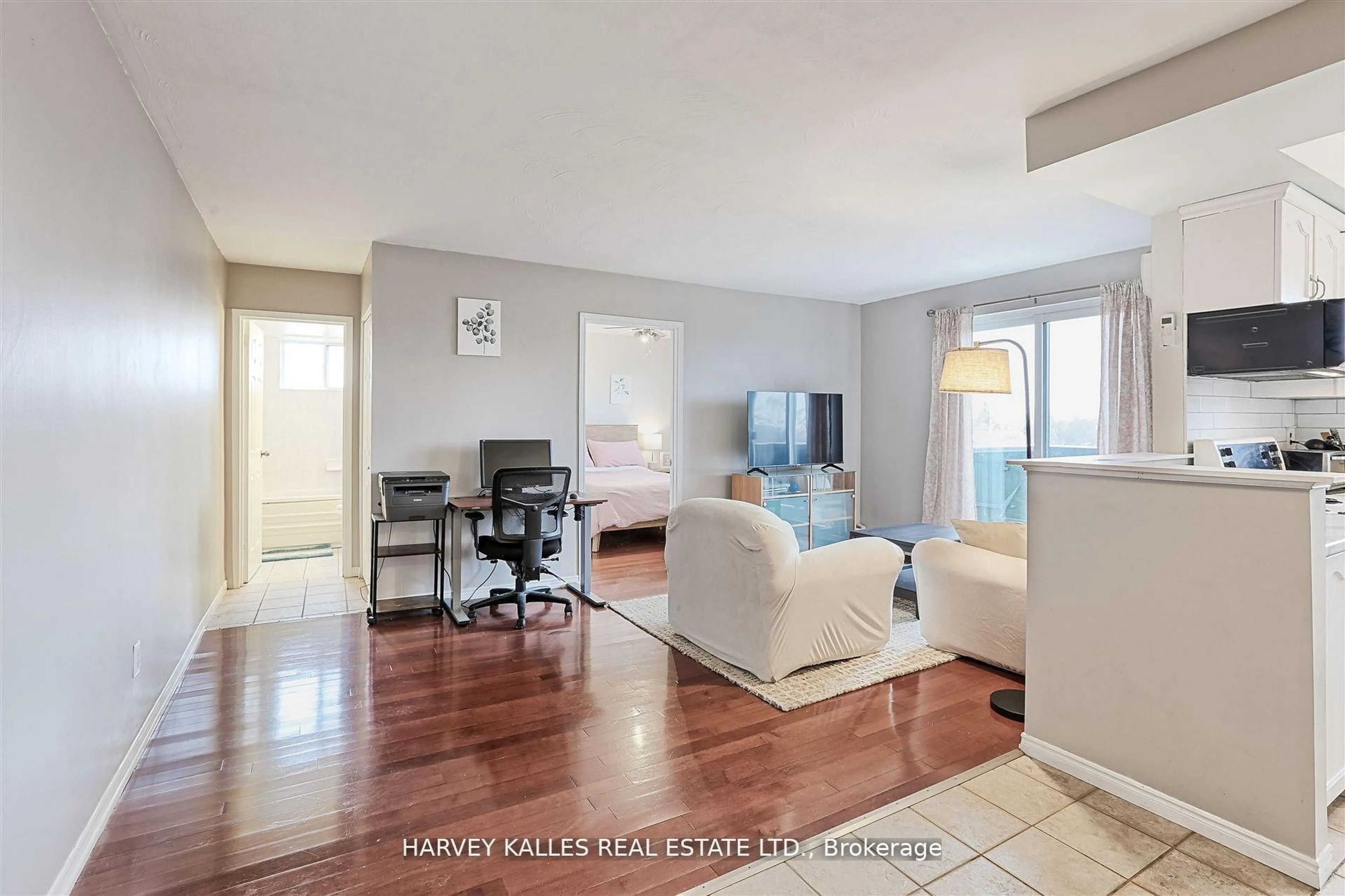 Living room with furniture, unknown for 2373 King St #45, Hamilton Ontario L8K 1X9