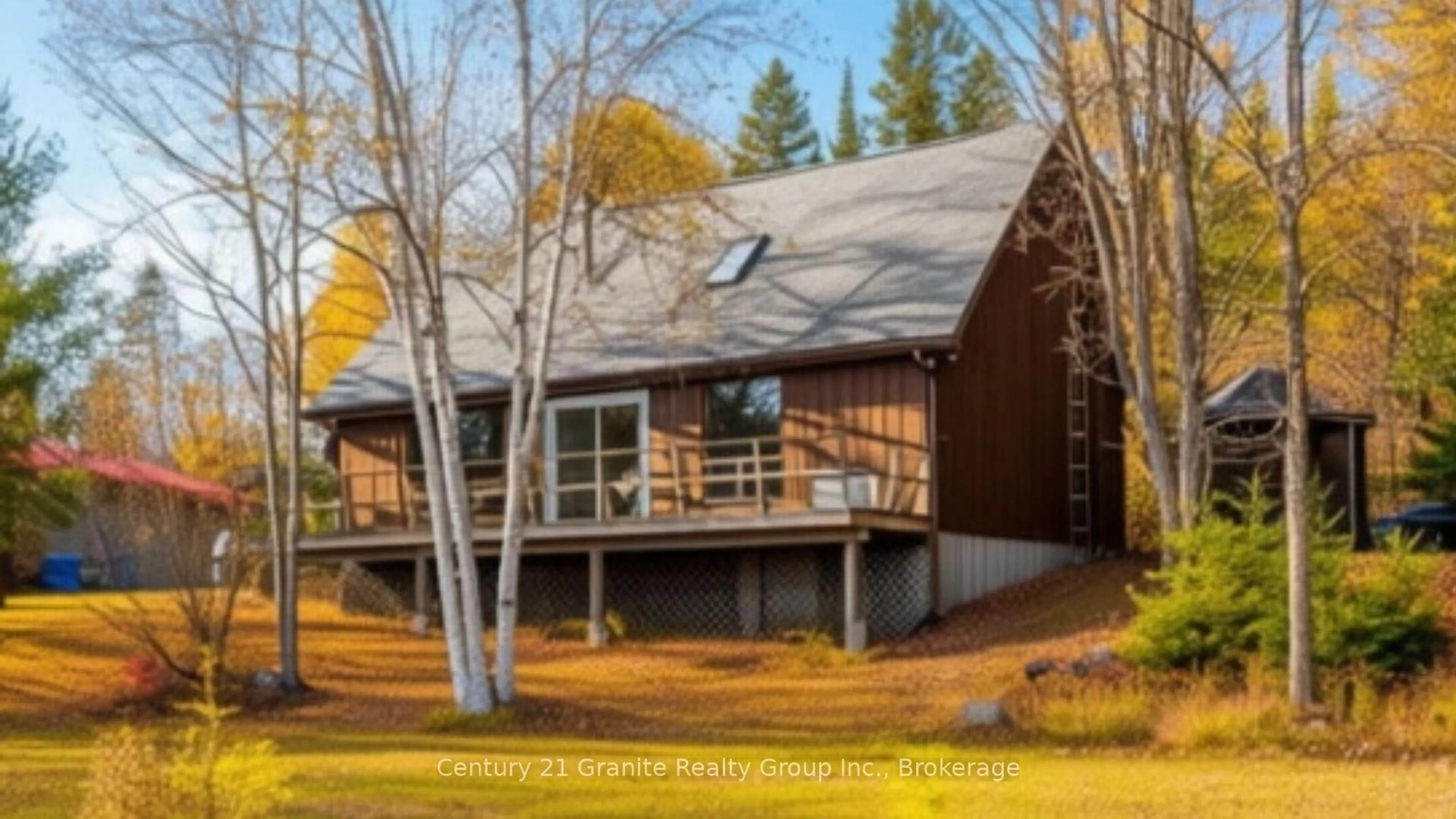 Home with vinyl exterior material, unknown for 1070 Glamorgan Rd, Highlands East Ontario K0M 1R0