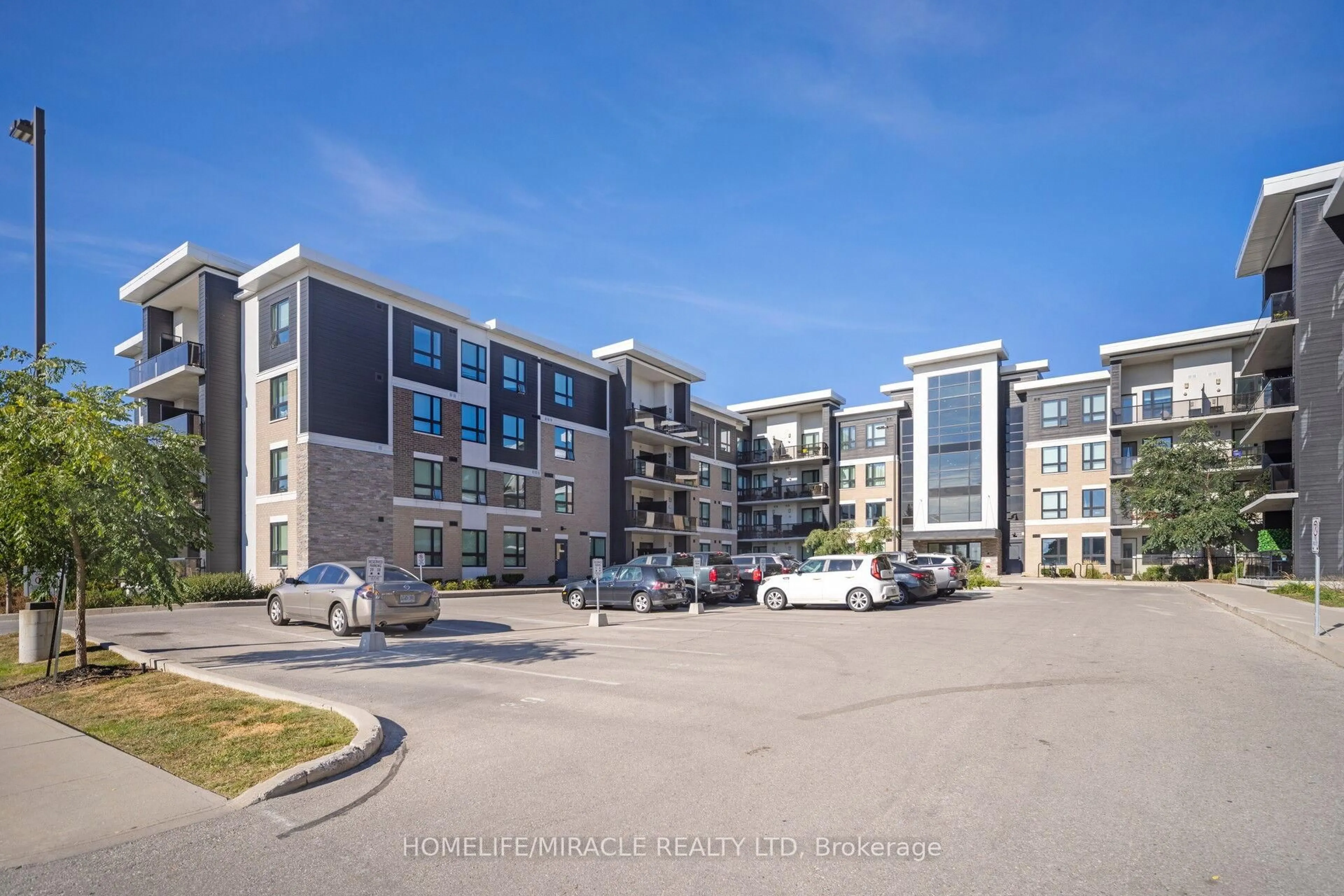 A pic from outside/outdoor area/front of a property/back of a property/a pic from drone, building for 1284 Gordon St #304, Guelph Ontario N1L 1H3