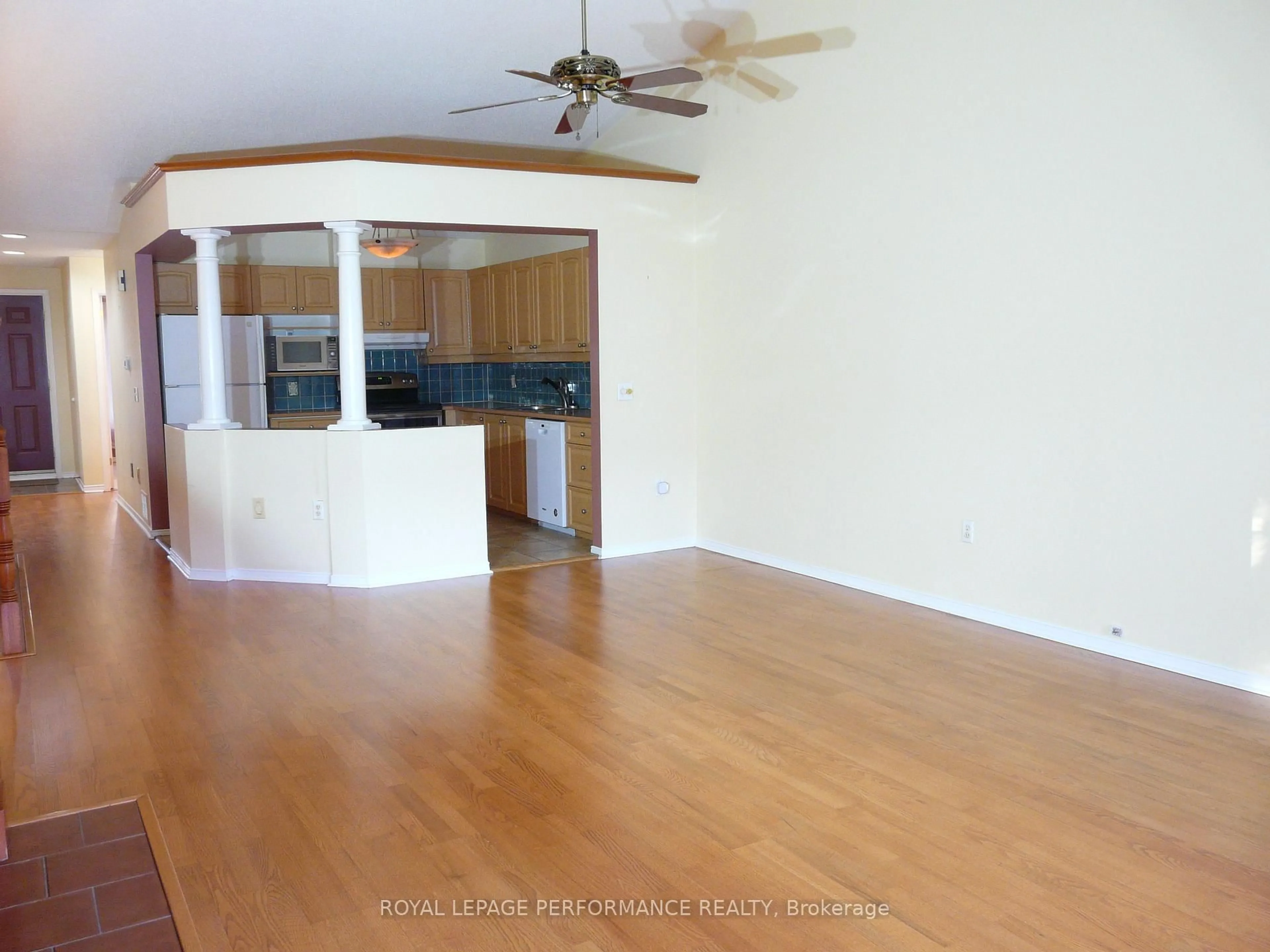 Unknown for 1172 Foxborough Private, Ottawa Ontario K1J 1E2