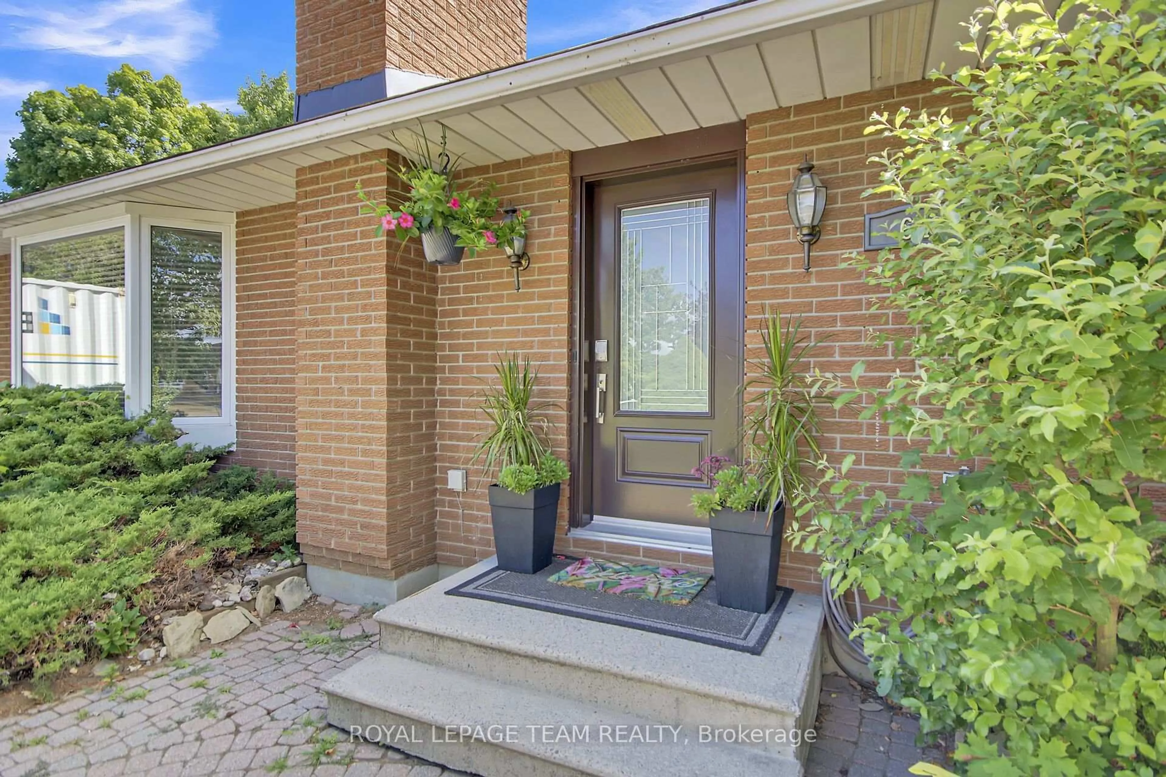 Unknown for 64 Owlshead Rd, Munster Ontario K0A 3P0