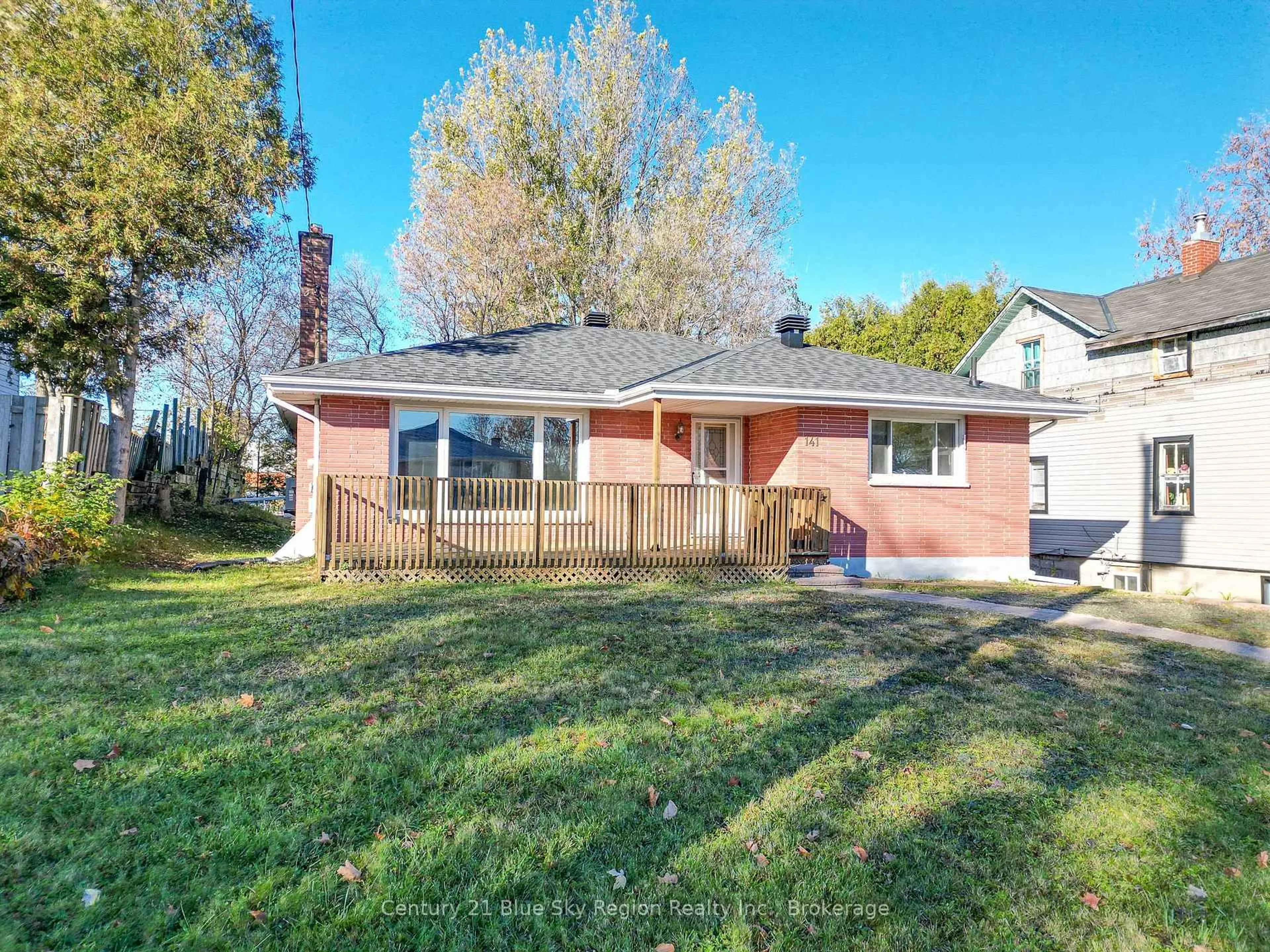 Unknown for 141 Duke St, North Bay Ontario P1B 6E5