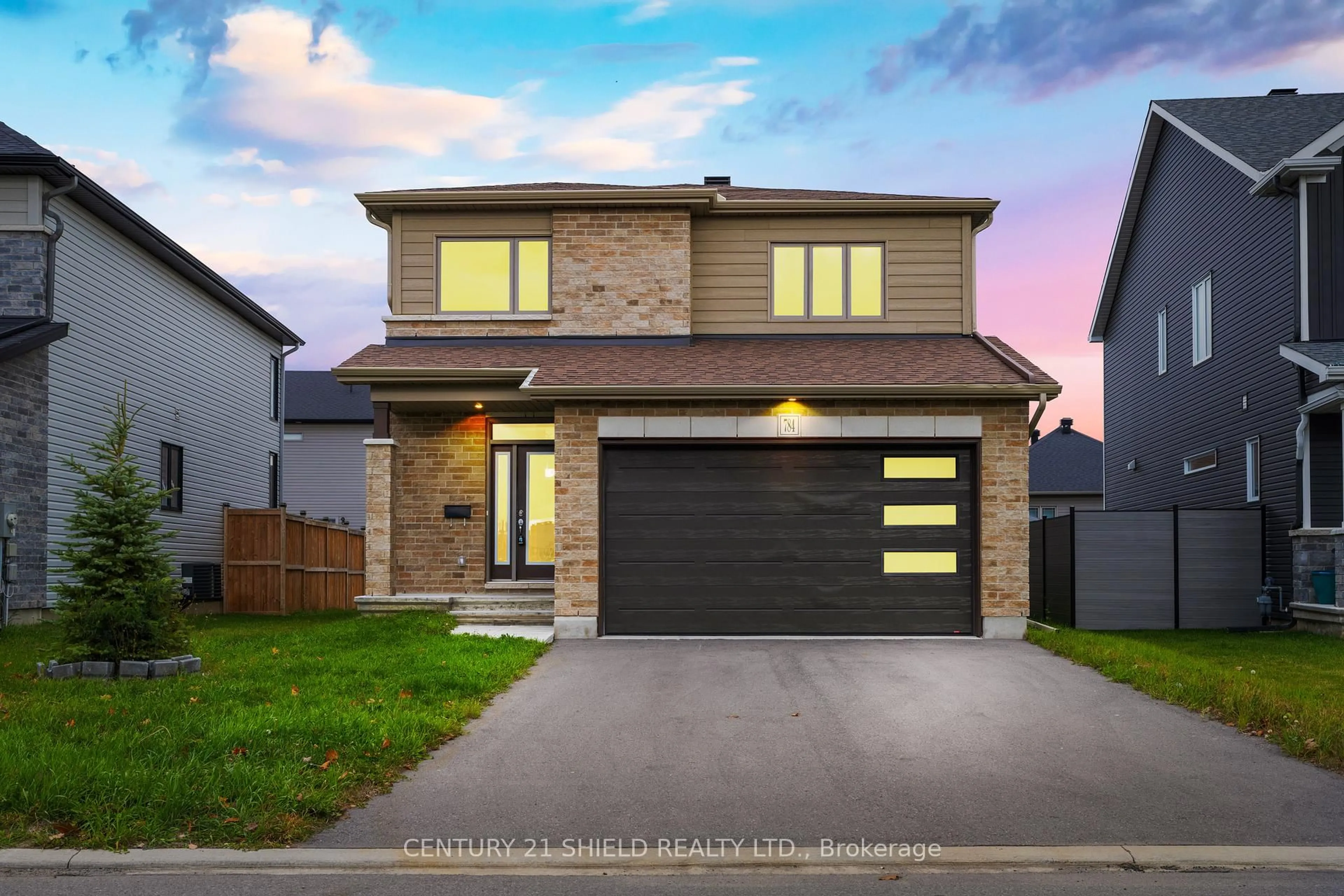 Home with brick exterior material, street for 784 Namur St, Russell Ontario K0A 1W0