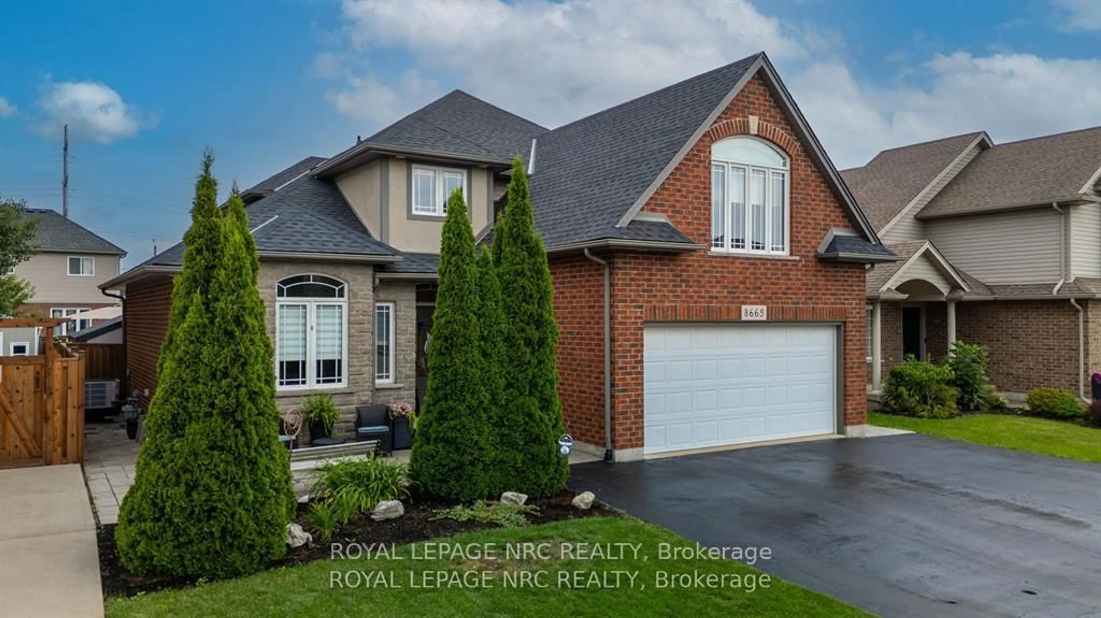 Home with brick exterior material, street for 8665 Westport Dr, Niagara Falls Ontario L2H 0A3