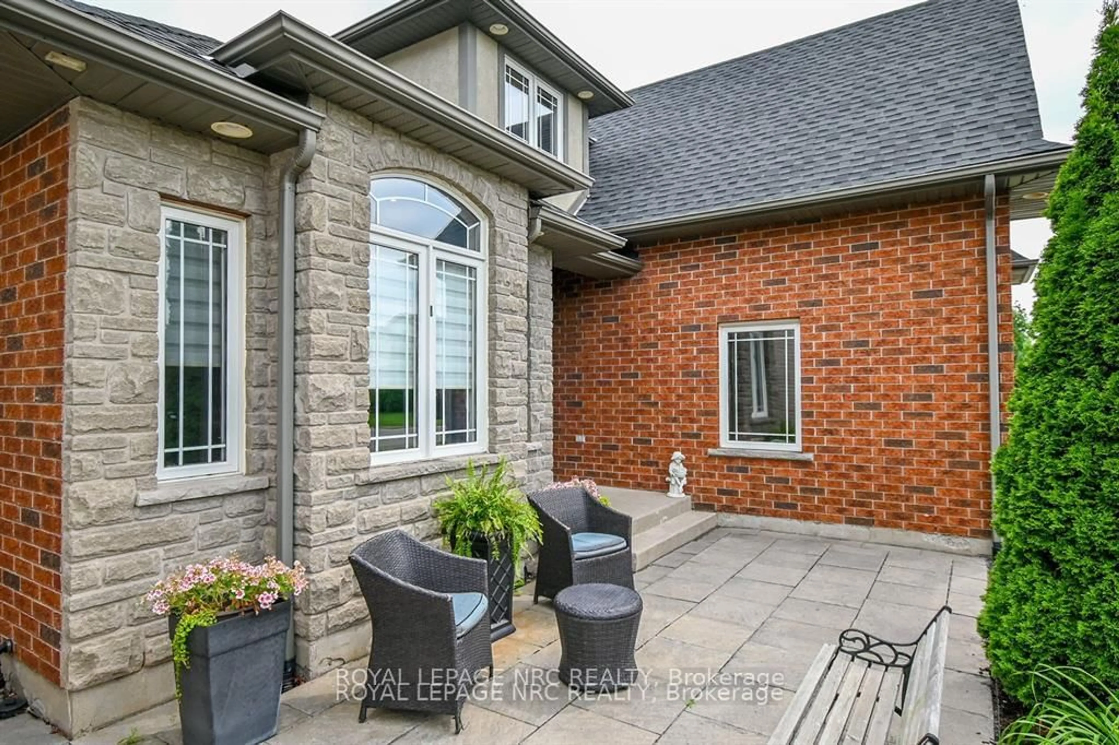Home with brick exterior material, street for 8665 Westport Dr, Niagara Falls Ontario L2H 0A3