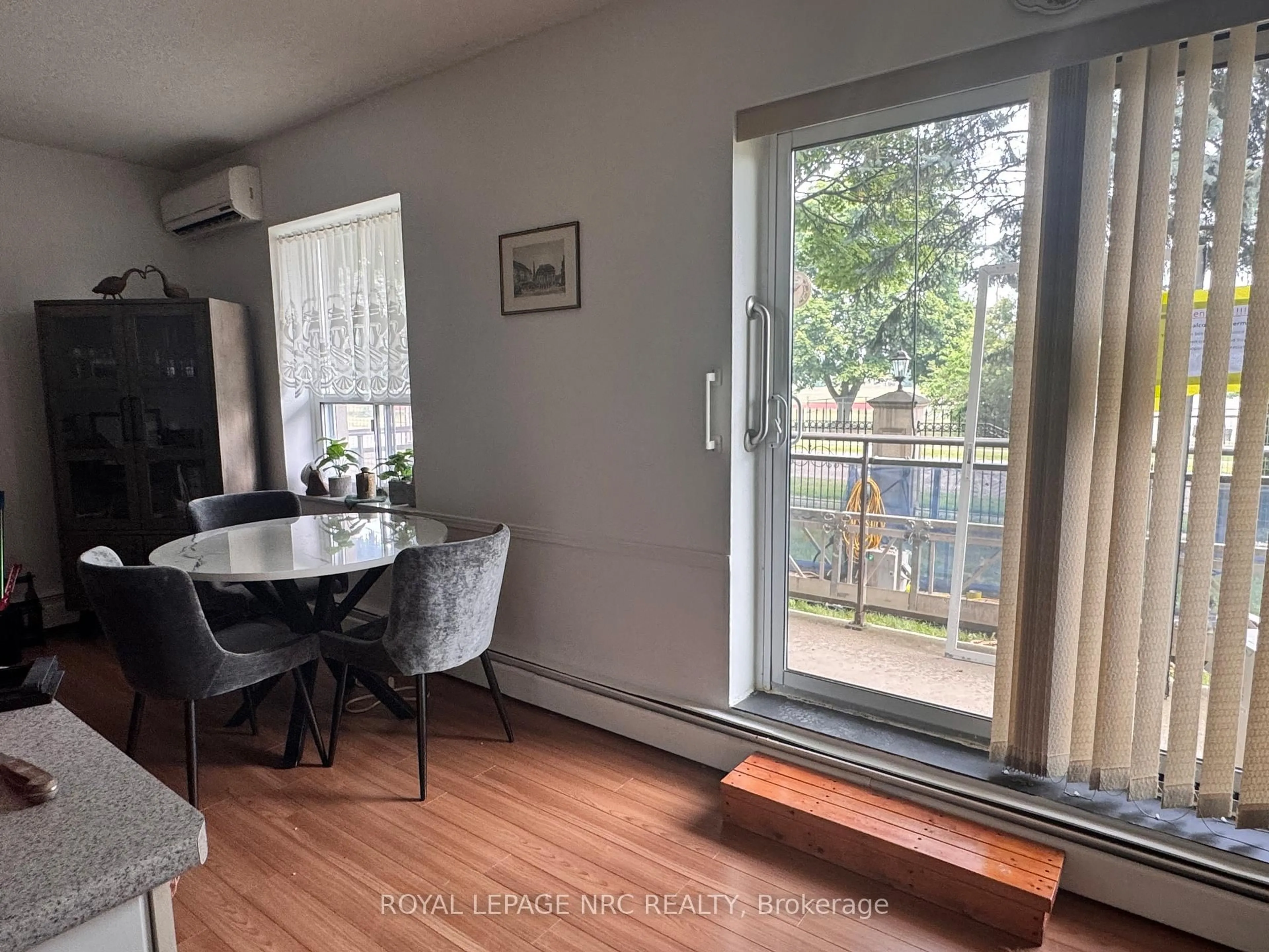 A pic of a room for 6390 Huggins St #101, Niagara Falls Ontario L2J 1H1