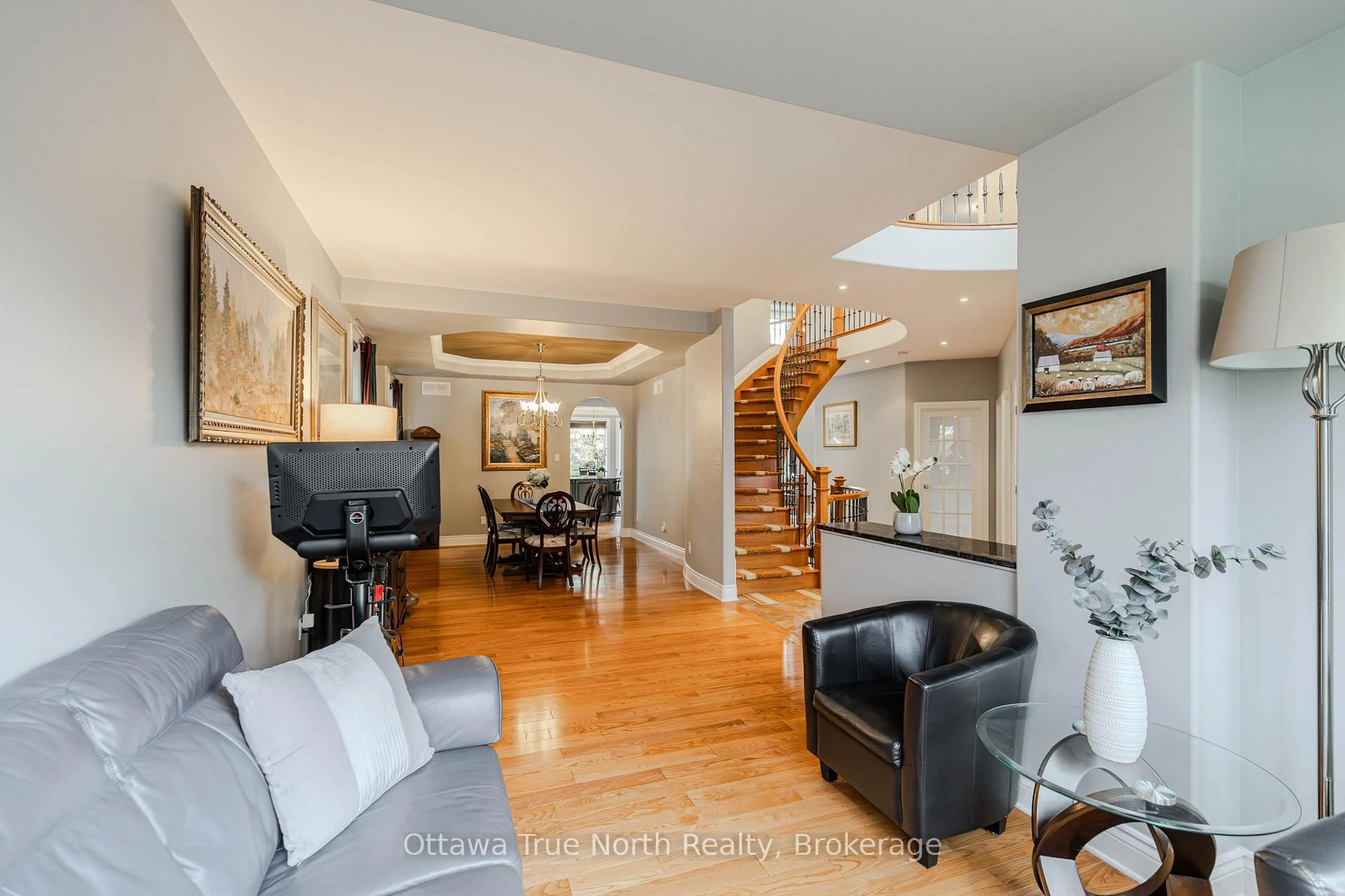 Unknown for 507 Kochar Dr, Ottawa Ontario K2C 4G9