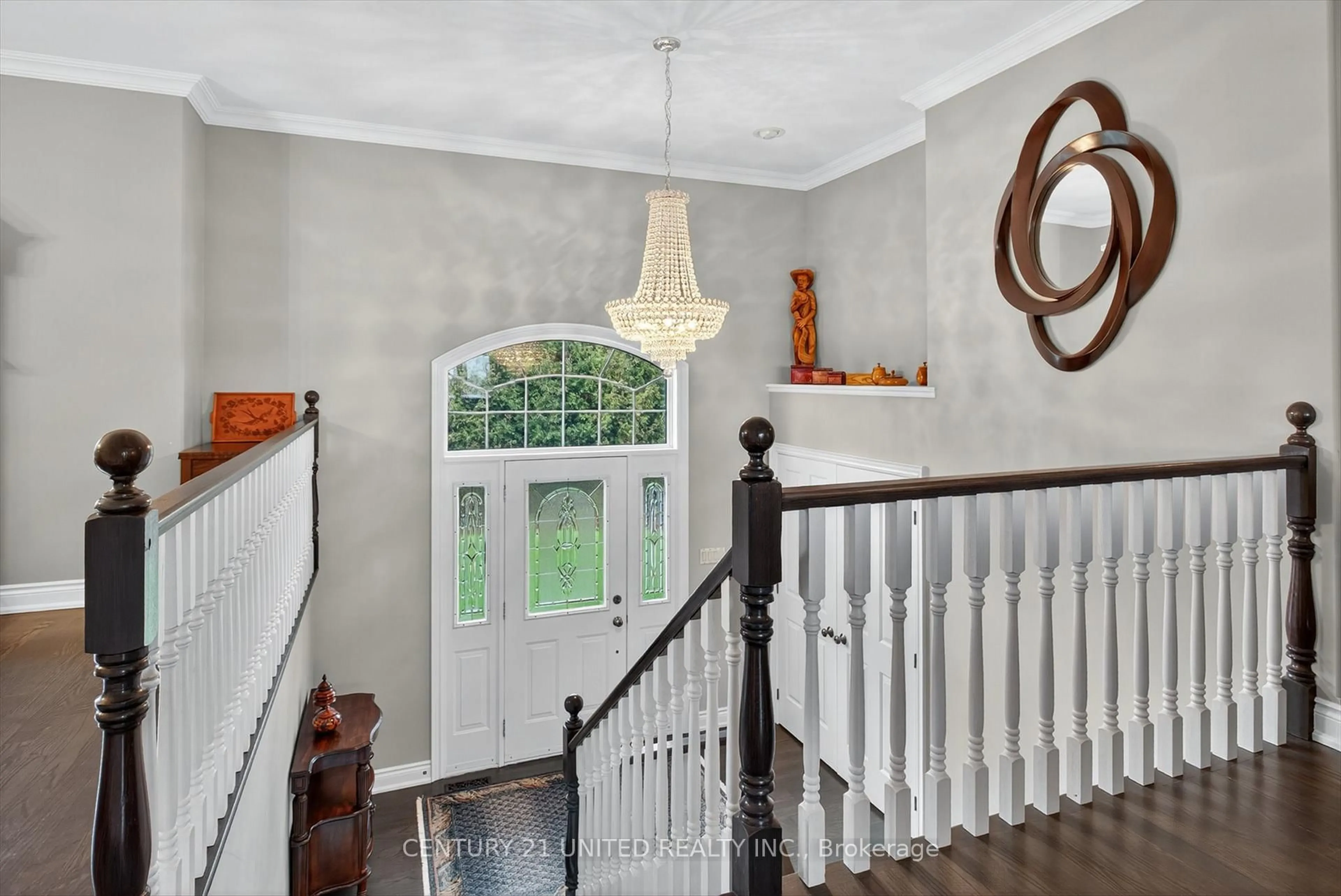 Indoor entryway for 1599 Moore Dr, Cavan Monaghan Ontario L0A 1C0